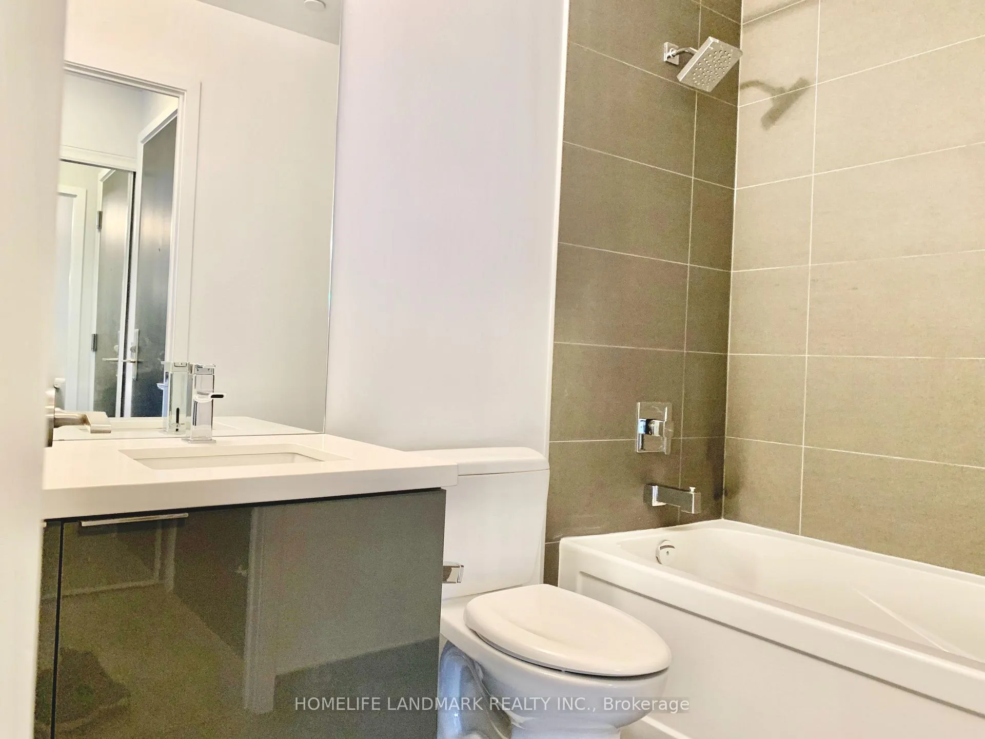 Photo 14 of Unit 2207, 8 Eglinton Avenue E, Toronto, Mount Pleasant West — HOMEH