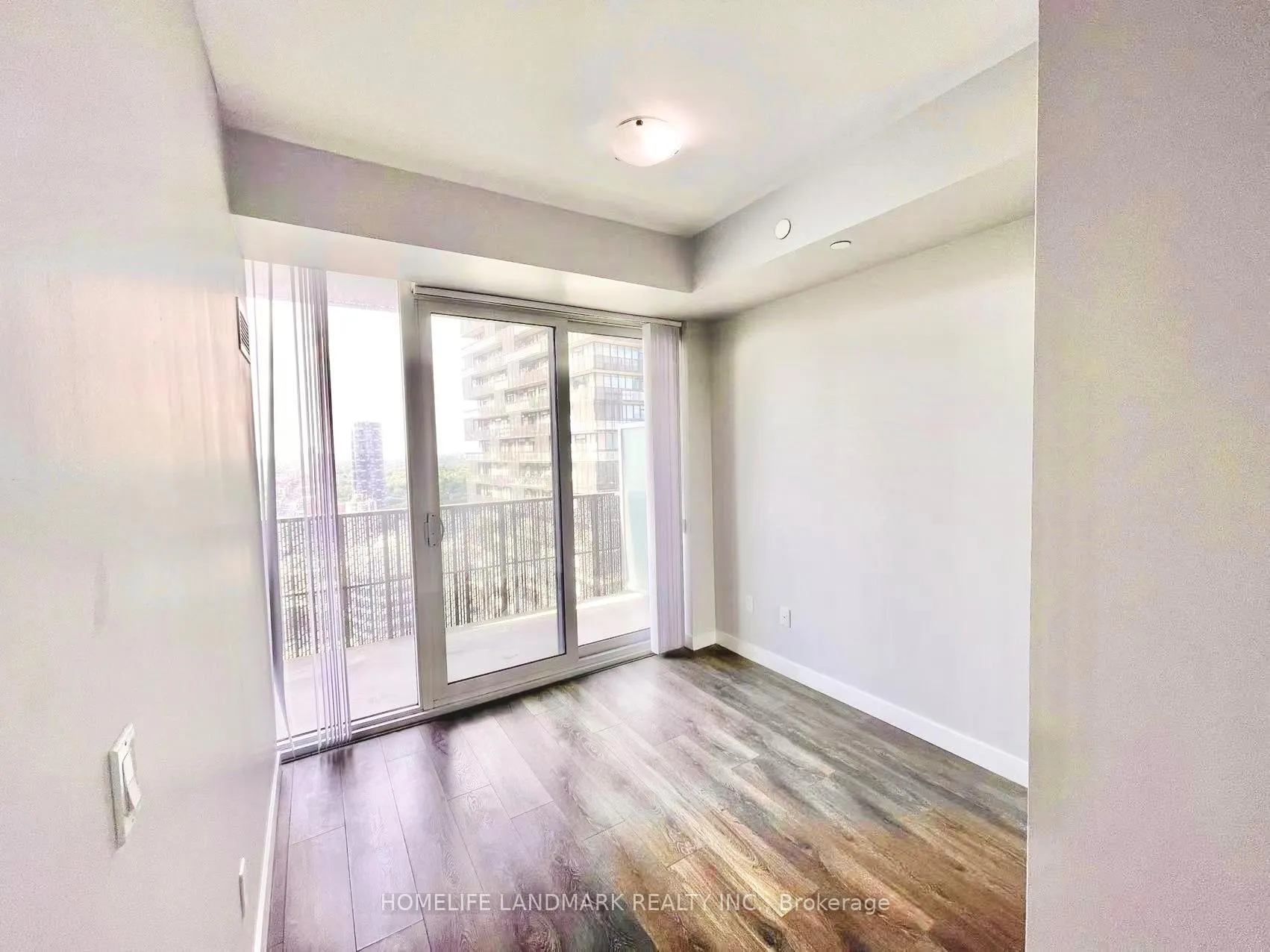 Photo 18 of Unit 2207, 8 Eglinton Avenue E, Toronto, Mount Pleasant West — HOMEH