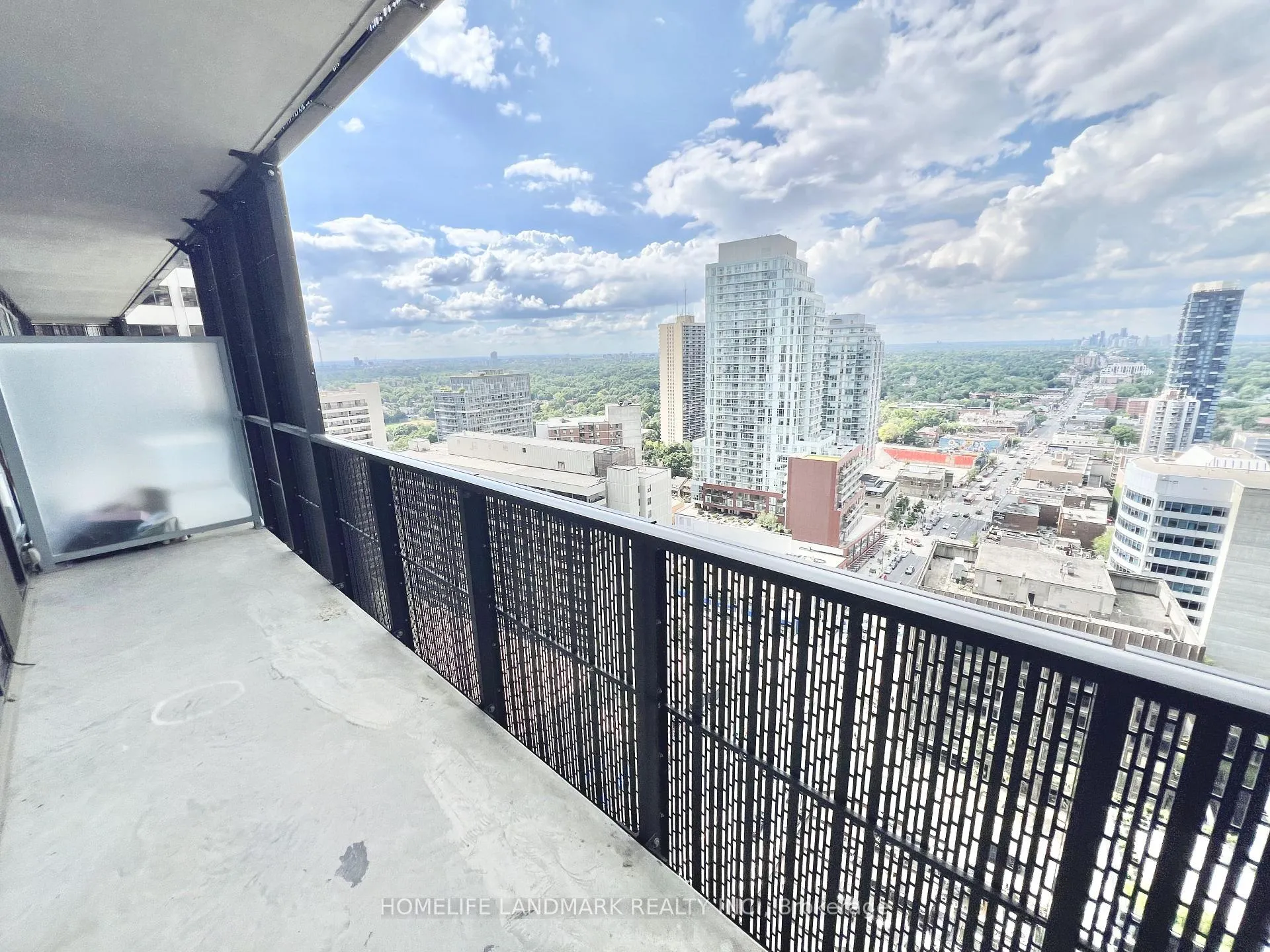 Photo 23 of Unit 2207, 8 Eglinton Avenue E, Toronto, Mount Pleasant West — HOMEH