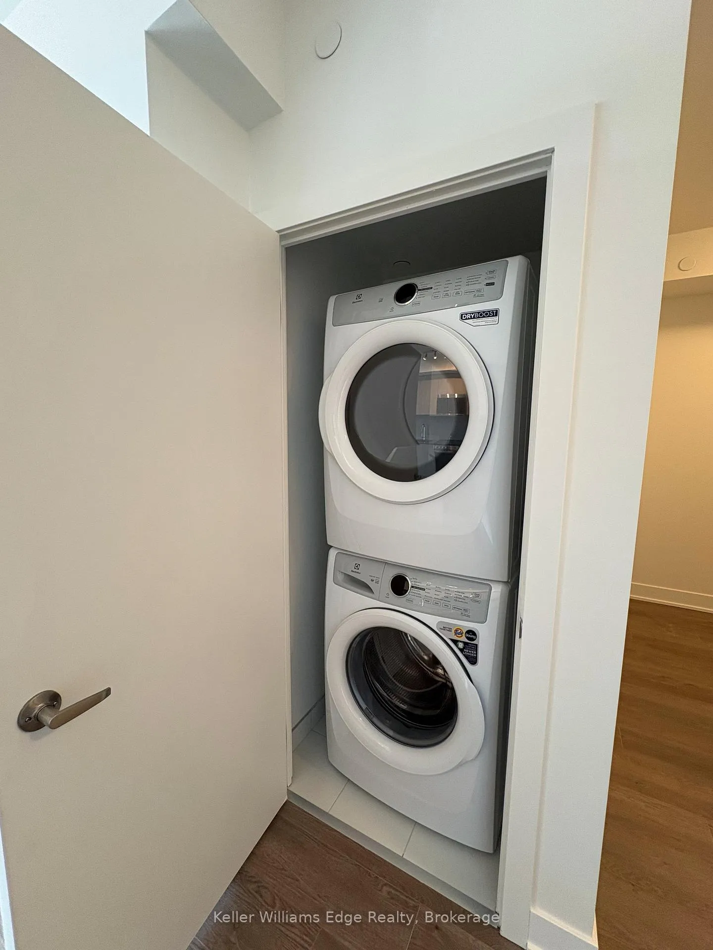 Photo 17 of Unit 313, 2088 James Street, Burlington, Brant — HOMEH