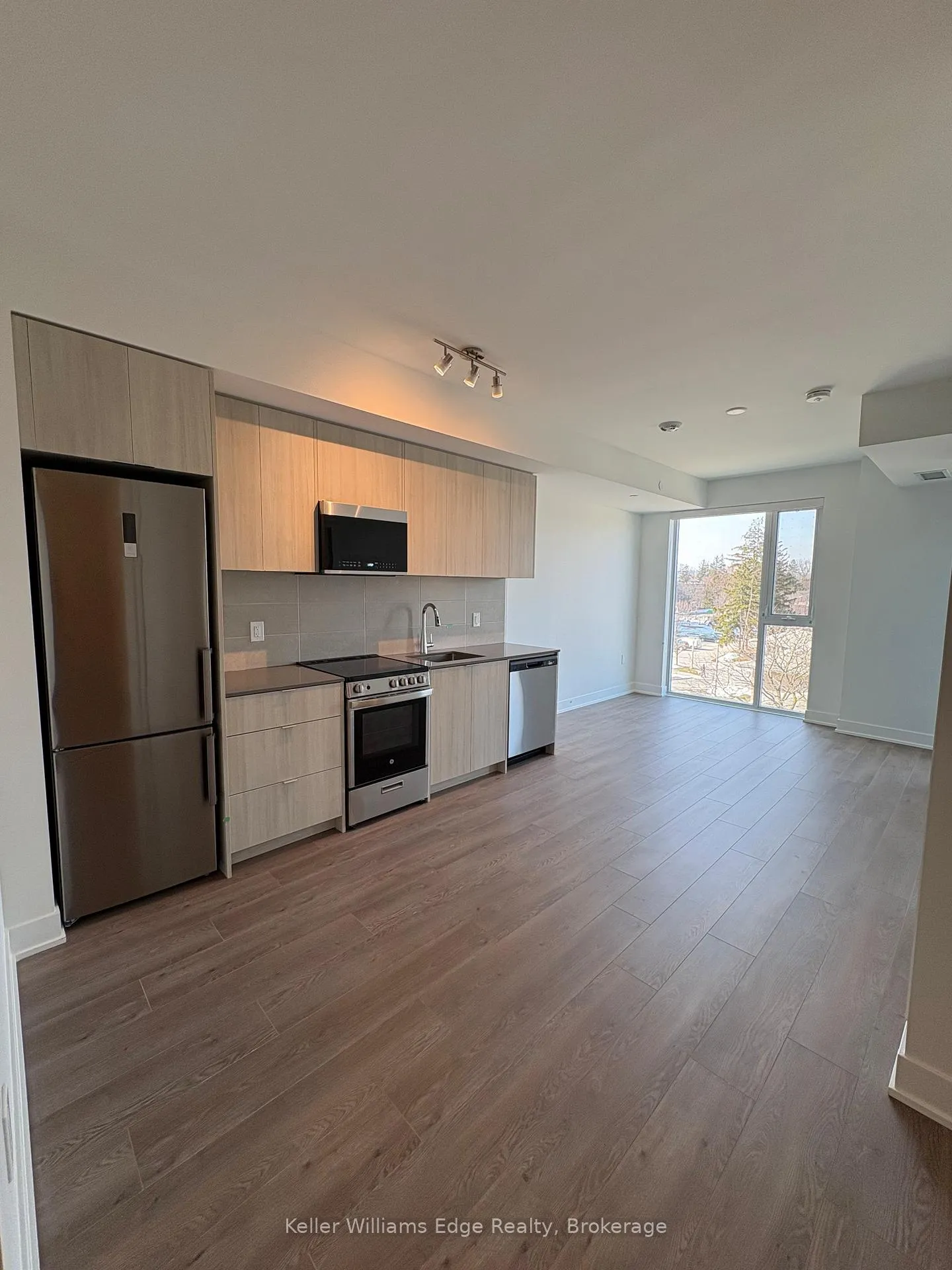 Photo 18 of Unit 313, 2088 James Street, Burlington, Brant — HOMEH