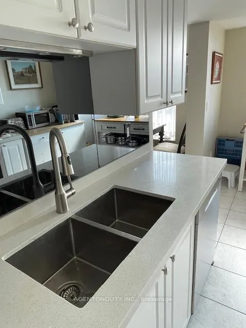 Photo 9 of Unit 930, 109 Front Street E, Toronto, Waterfront Communities — HOMEH