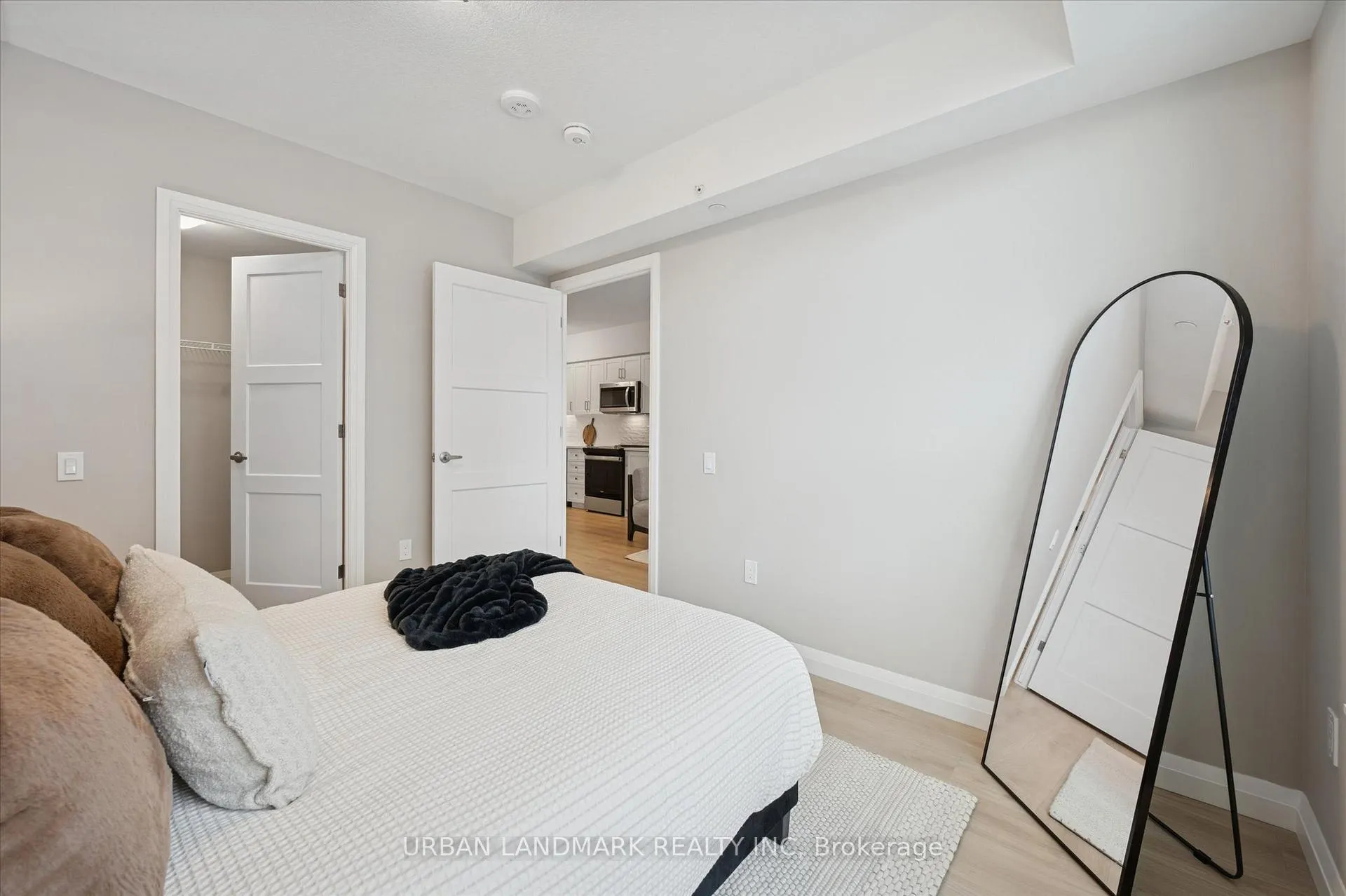 Photo 10 of Unit 712, 93 Arthur Street S, Guelph, St. Patrick's Ward — HOMEH