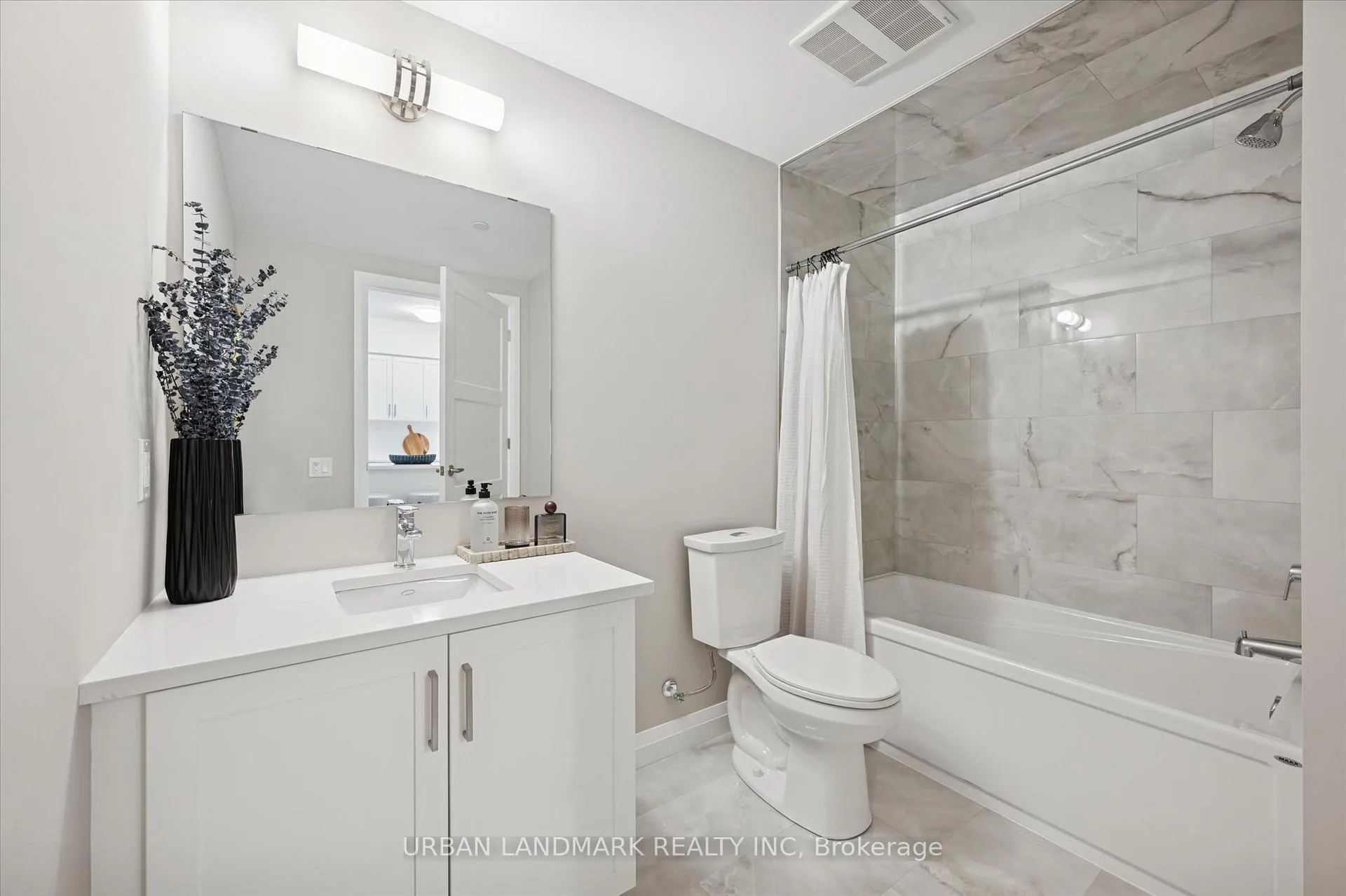 Photo 11 of Unit 712, 93 Arthur Street S, Guelph, St. Patrick's Ward — HOMEH