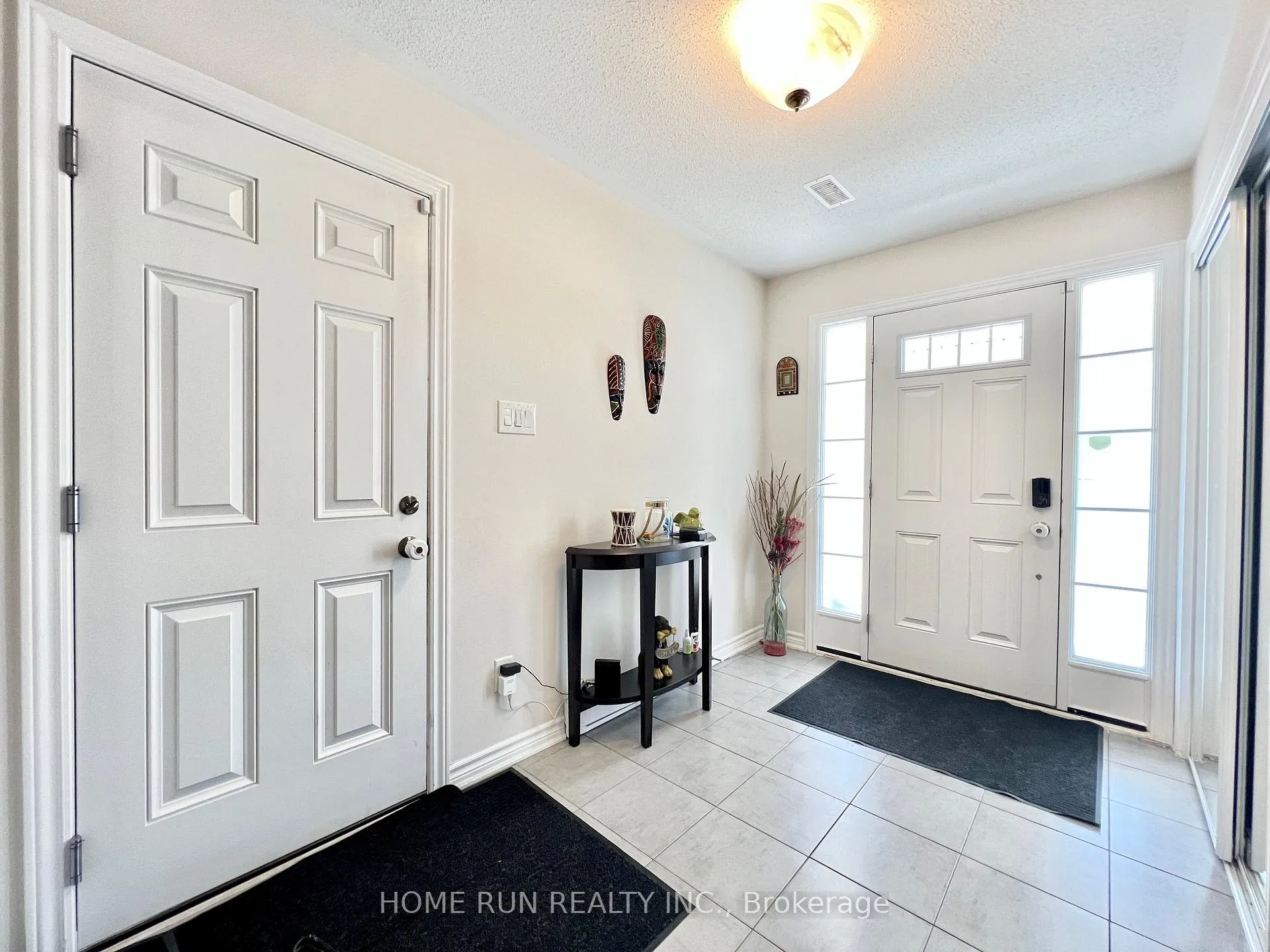 Photo 4 of 347 Pumpkinseed Crescent, Ottawa, Barrhaven - Half Moon Bay — HOMEH