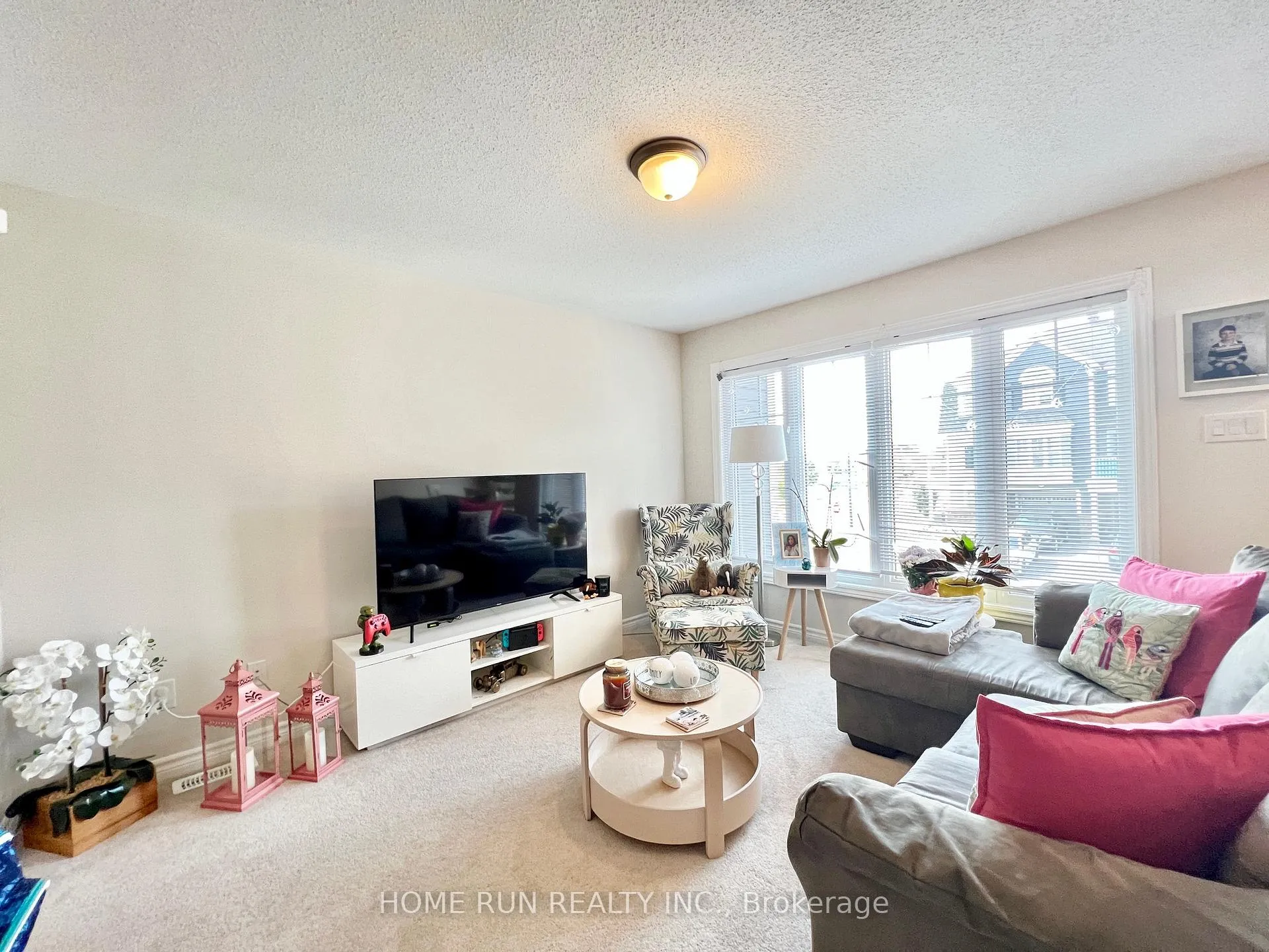 Photo 5 of 347 Pumpkinseed Crescent, Ottawa, Barrhaven - Half Moon Bay — HOMEH