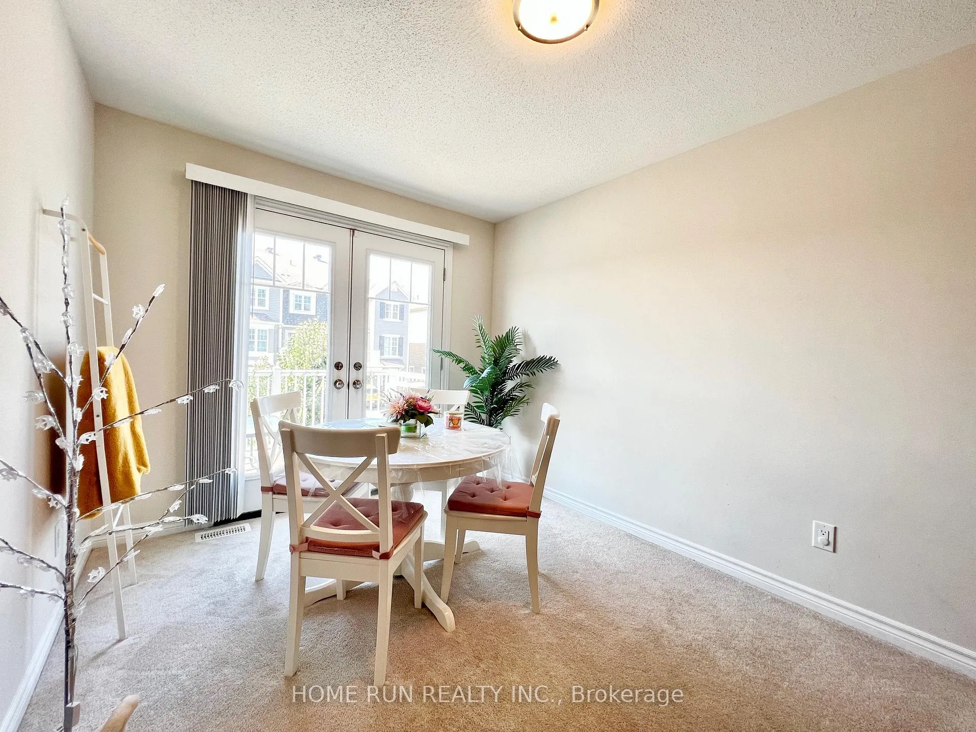 Photo 6 of 347 Pumpkinseed Crescent, Ottawa, Barrhaven - Half Moon Bay — HOMEH