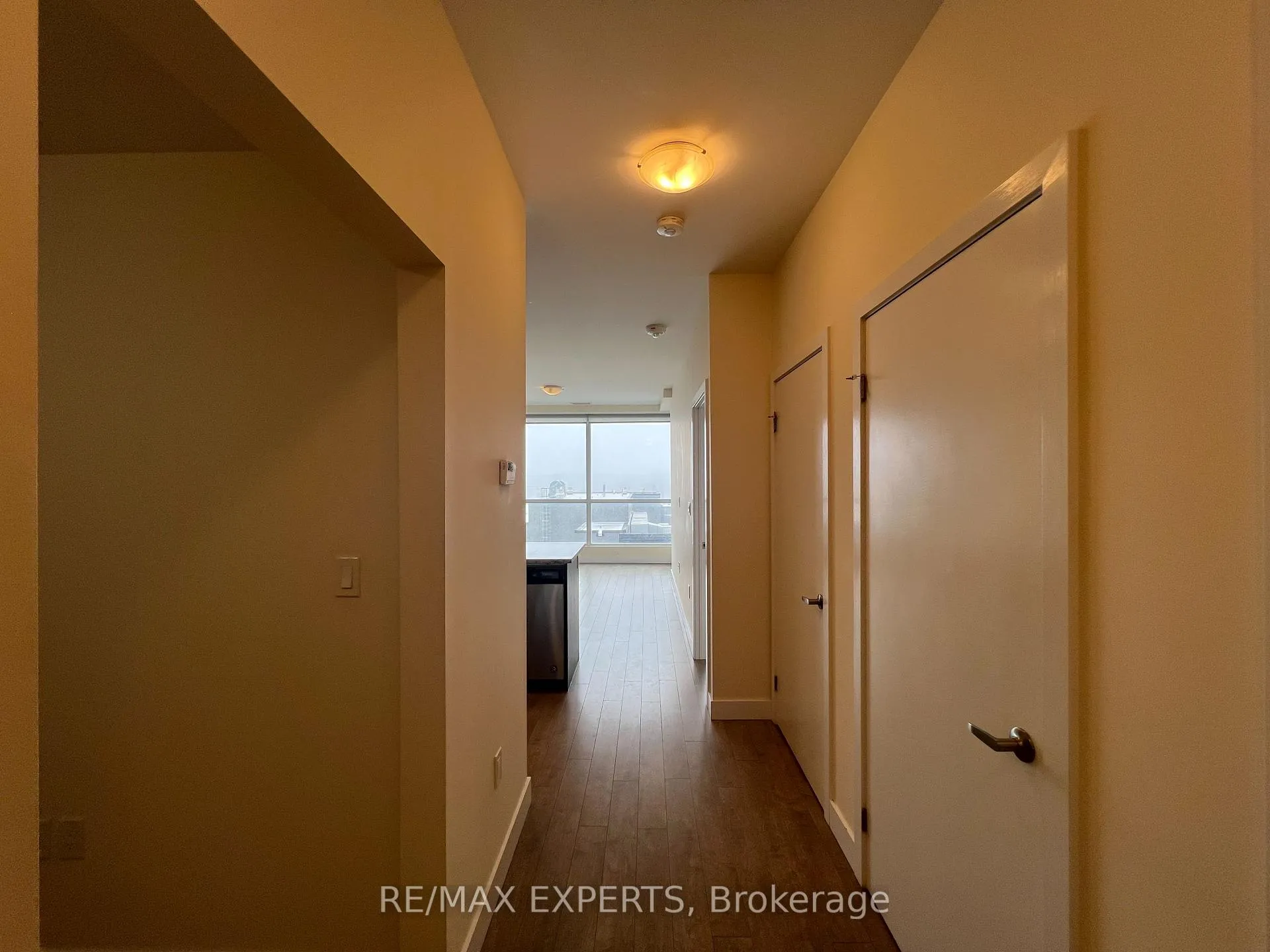 Photo 3 of Unit 1005, 100 Garment Street, Kitchener — HOMEH
