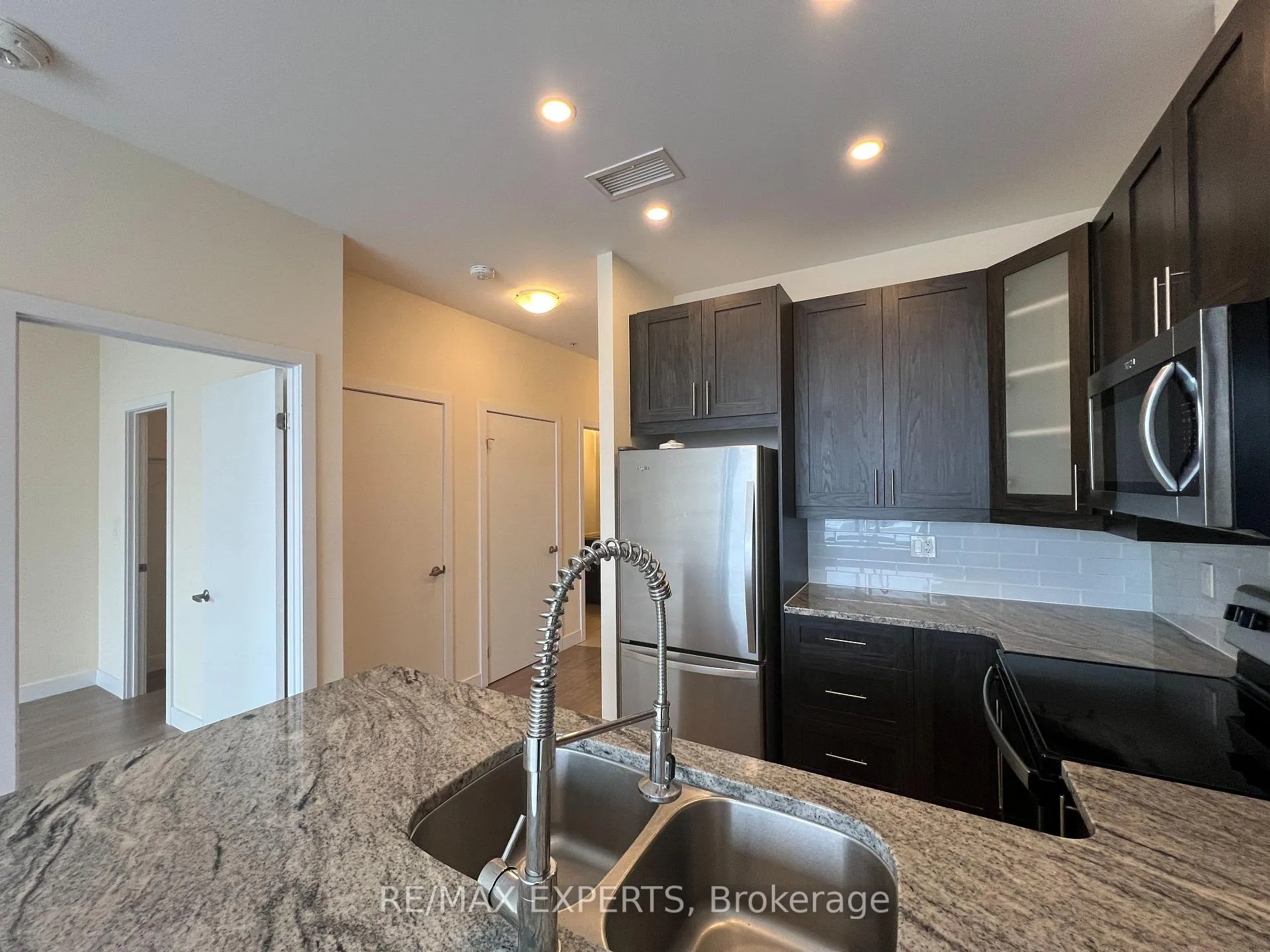 Photo 15 of Unit 1005, 100 Garment Street, Kitchener — HOMEH
