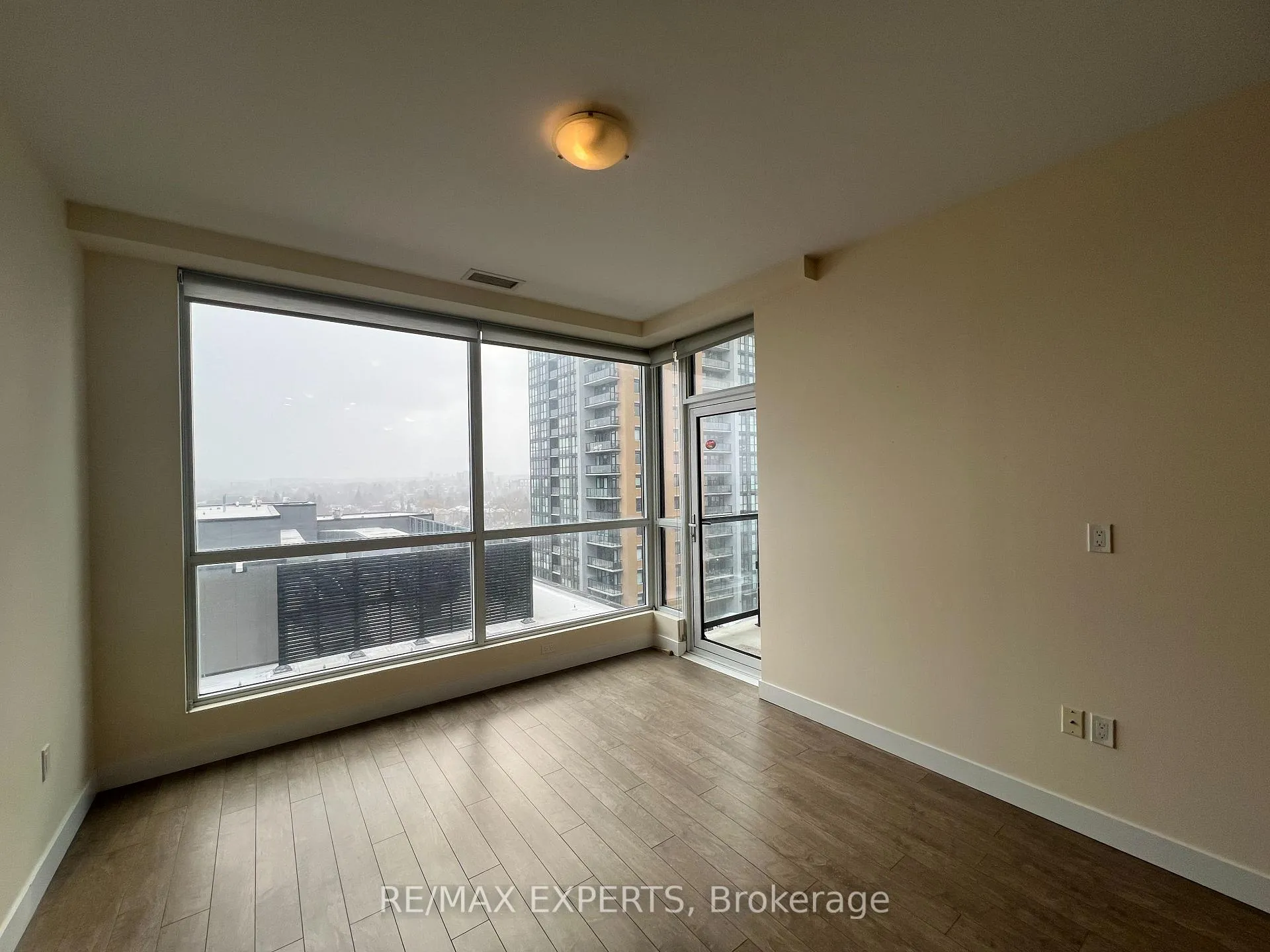 Photo 18 of Unit 1005, 100 Garment Street, Kitchener — HOMEH