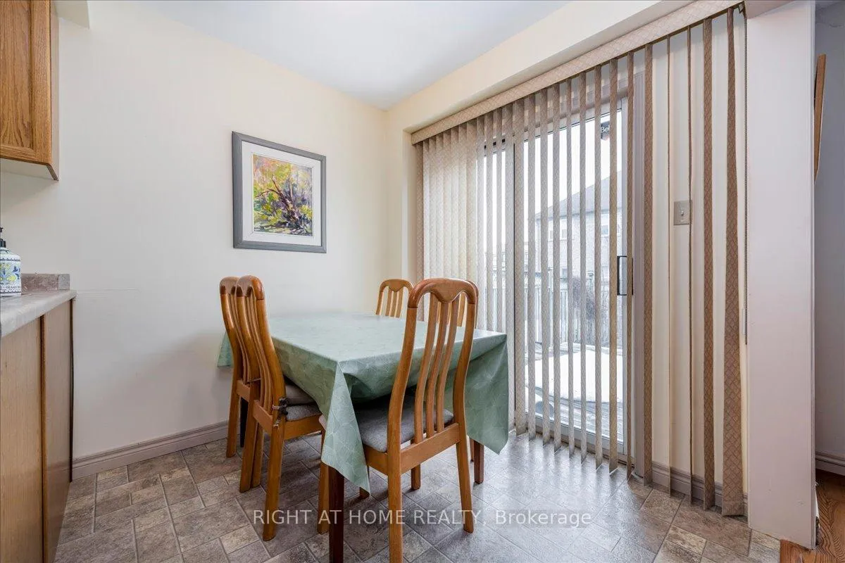 Photo 6 of 142 Leslie Avenue, Barrie, Holly — HOMEH