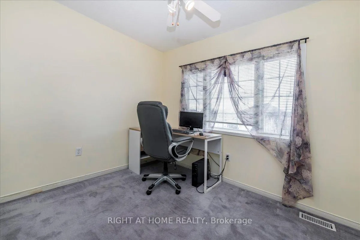 Photo 15 of 142 Leslie Avenue, Barrie, Holly — HOMEH