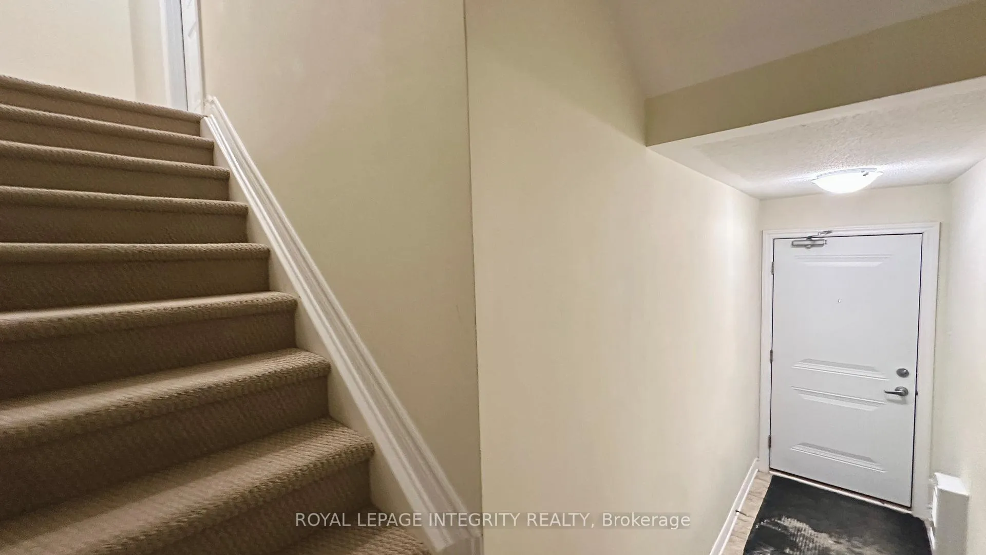Photo 2 of 522 Clearbrook Drive, Ottawa, Barrhaven - Strandherd — HOMEH