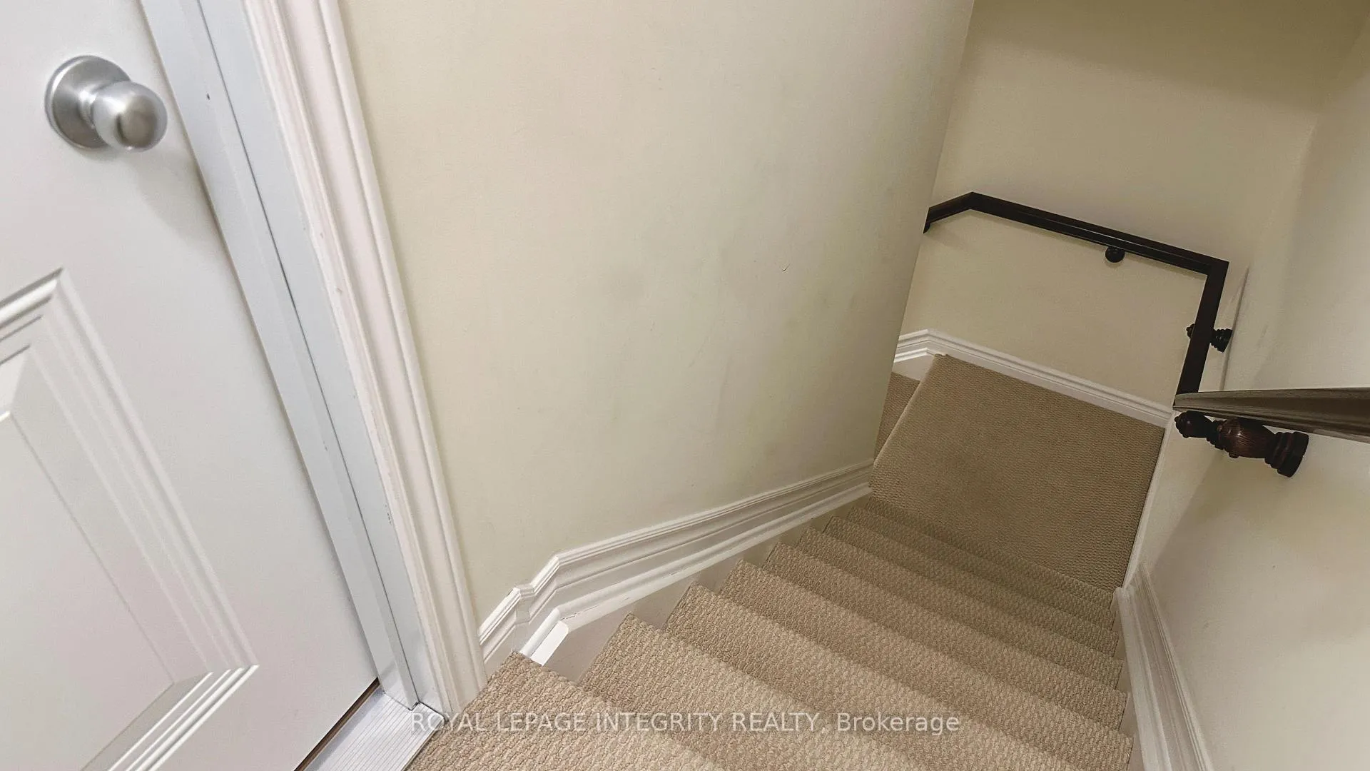 Photo 4 of 522 Clearbrook Drive, Ottawa, Barrhaven - Strandherd — HOMEH