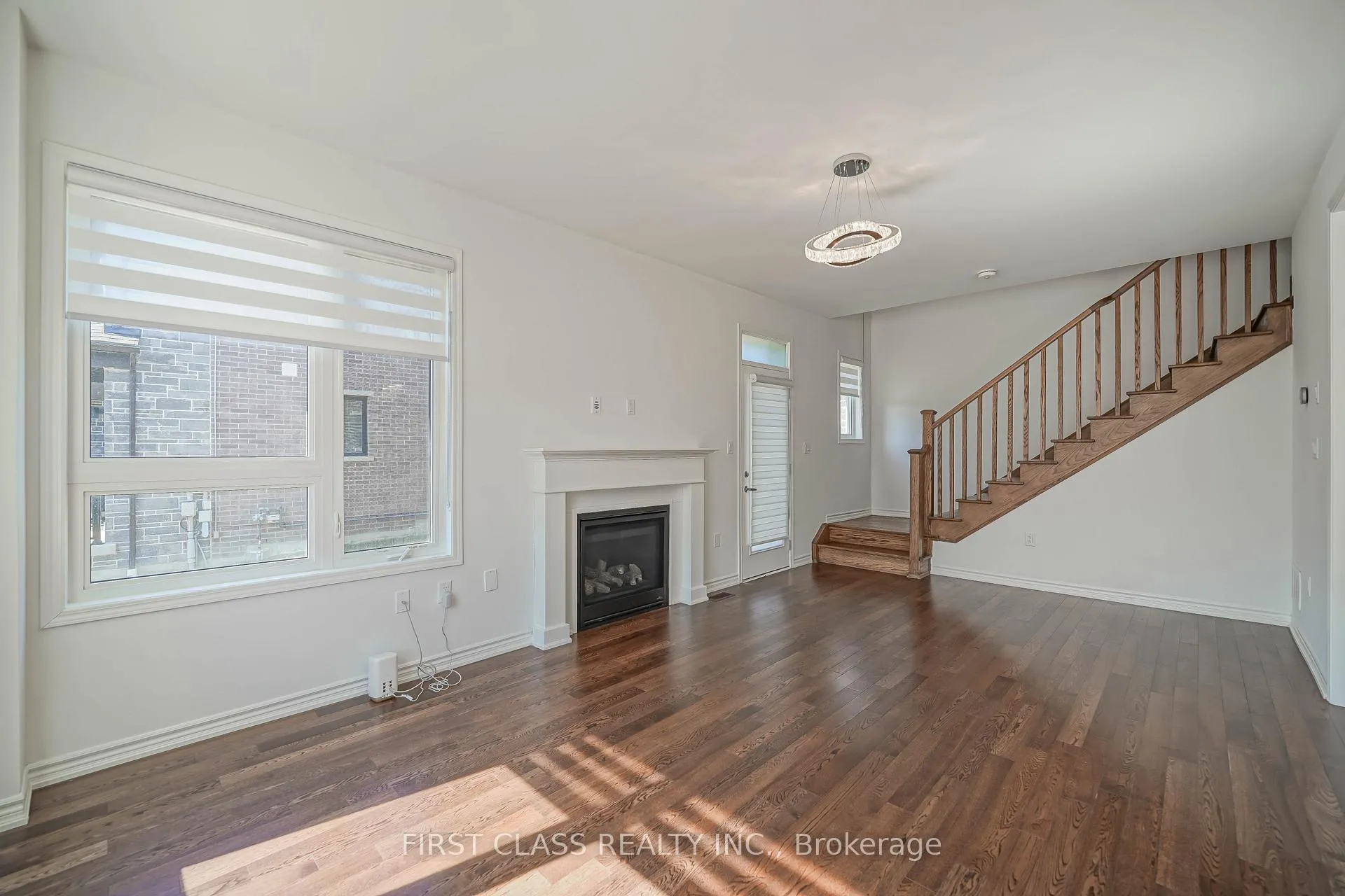 Photo 8 of 1475 mockingbird Square, Pickering, Rural Pickering — HOMEH