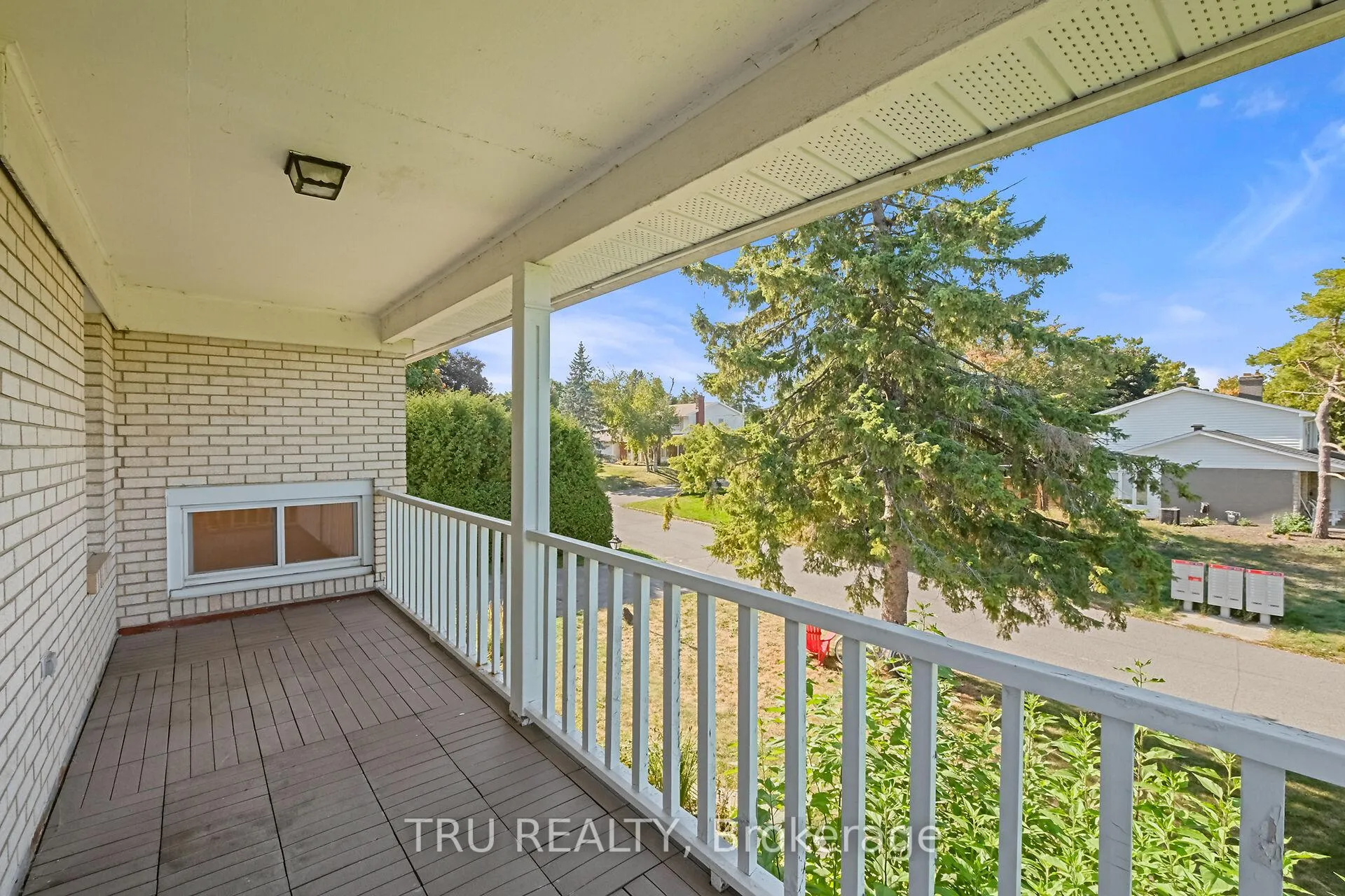 Photo 30 of 12 Apache Crescent, Ottawa, City View/Skyline/Fisher Heights/Parkwood Hills — HOMEH