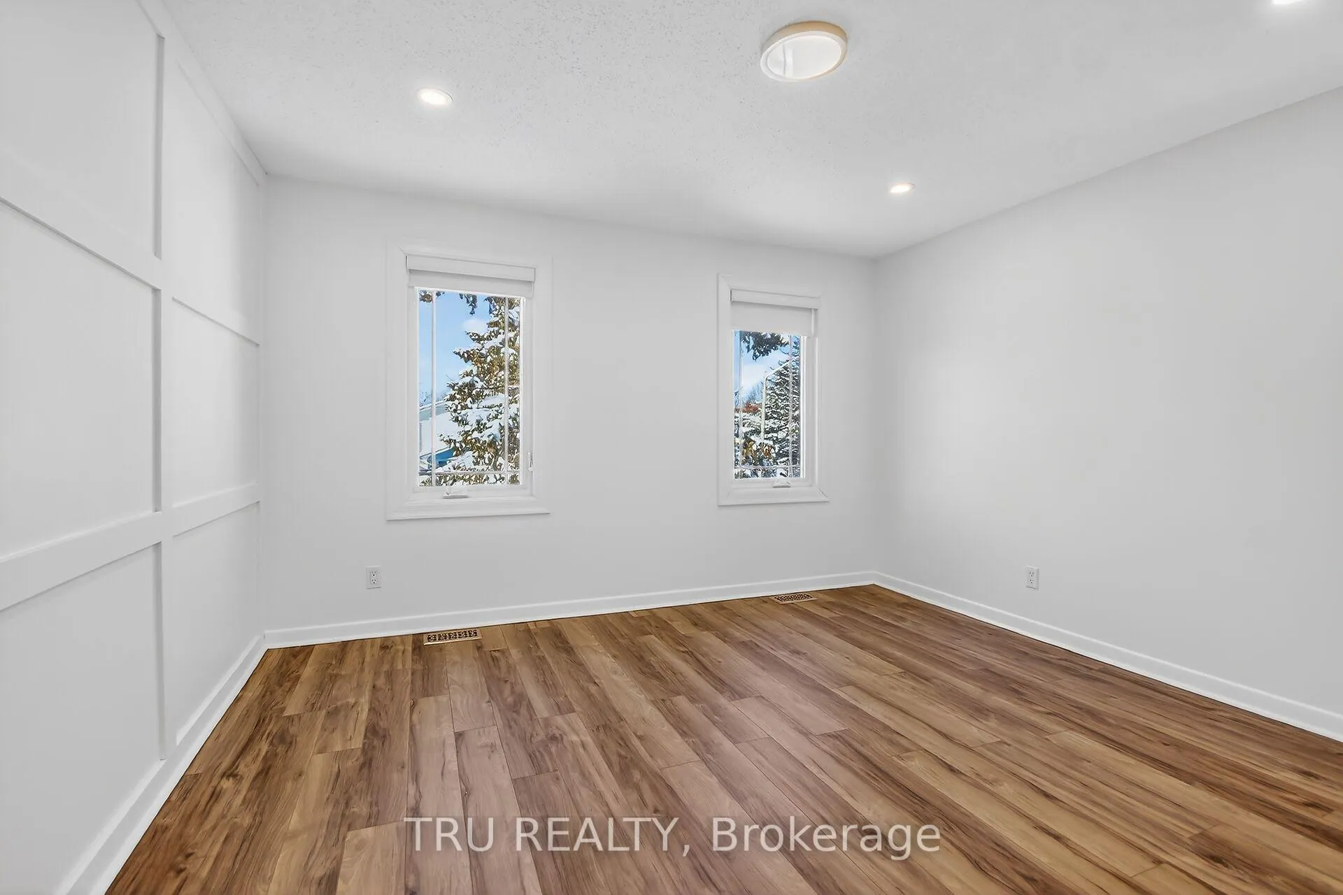 Photo 33 of 12 Apache Crescent, Ottawa, City View/Skyline/Fisher Heights/Parkwood Hills — HOMEH