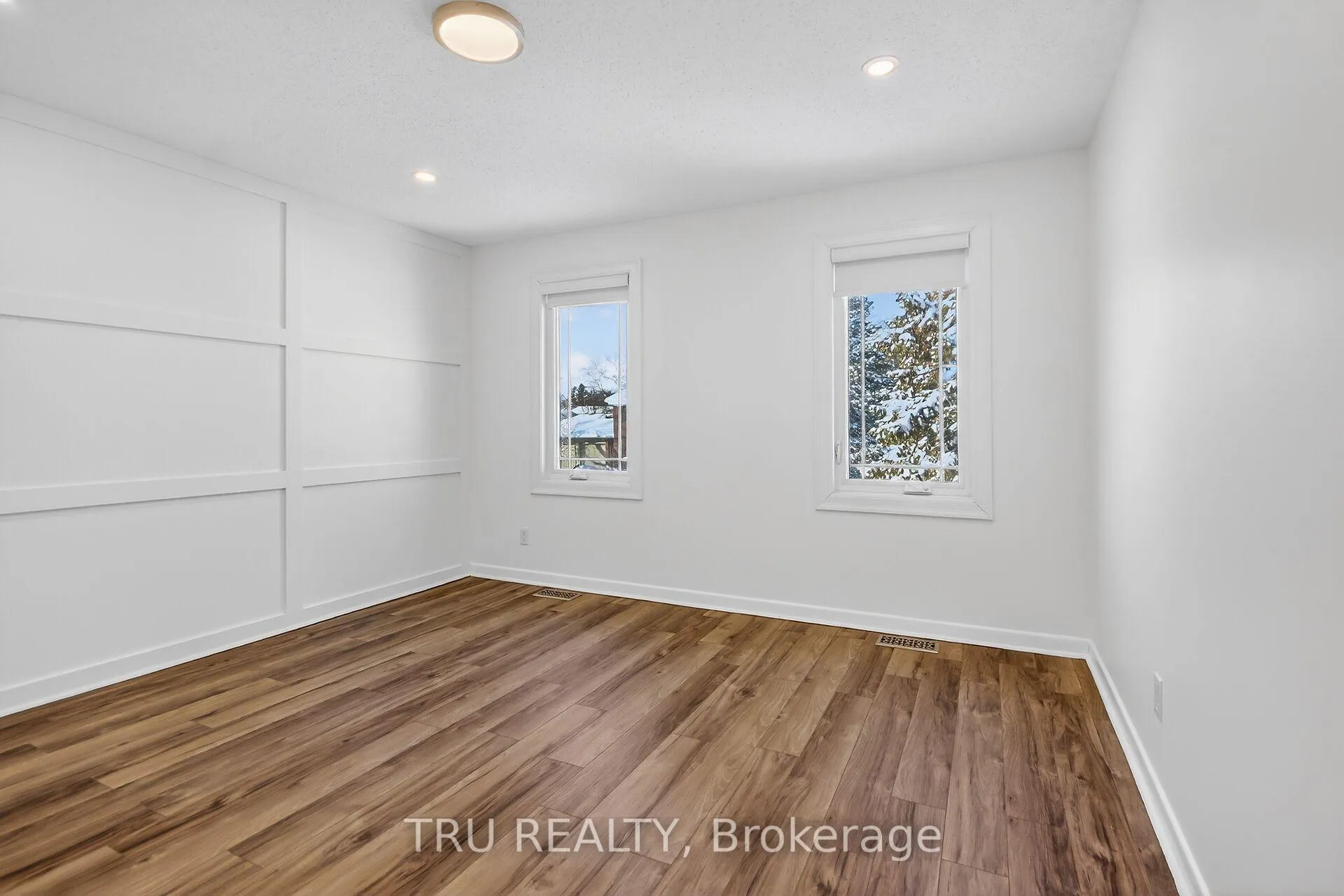 Photo 34 of 12 Apache Crescent, Ottawa, City View/Skyline/Fisher Heights/Parkwood Hills — HOMEH