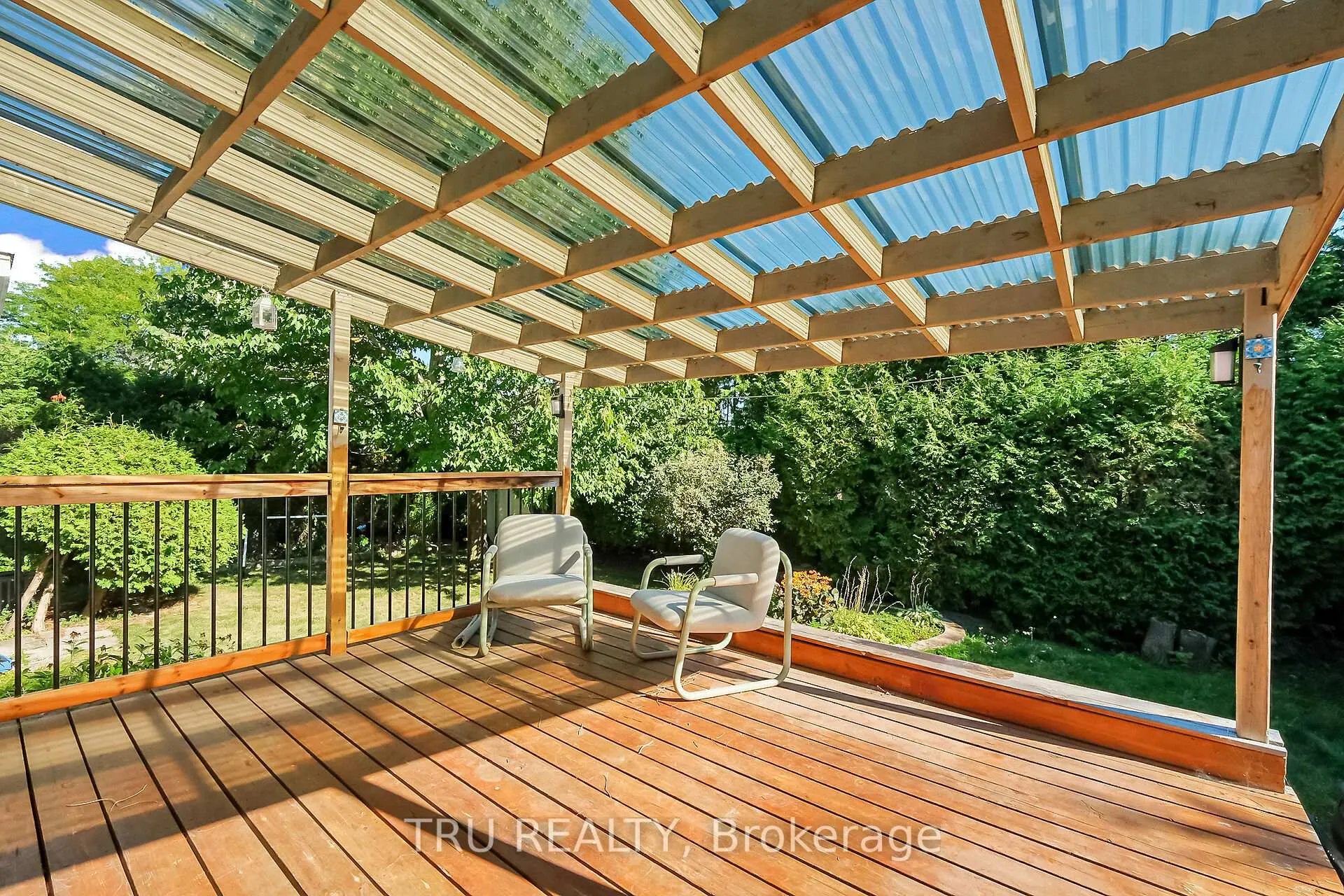 Photo 42 of 12 Apache Crescent, Ottawa, City View/Skyline/Fisher Heights/Parkwood Hills — HOMEH