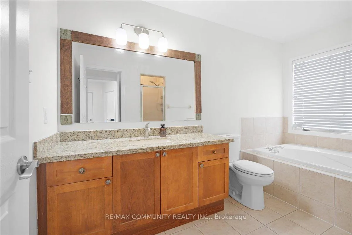 Photo 19 of 88 Mainland Crescent, Vaughan, Vellore Village — HOMEH
