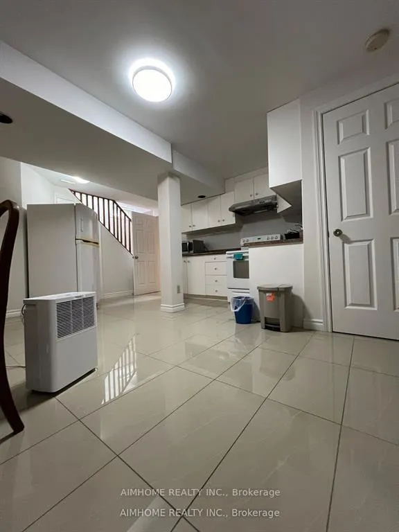 Photo 5 of Unit lower, 116 Elson Street, Markham, Middlefield — HOMEH