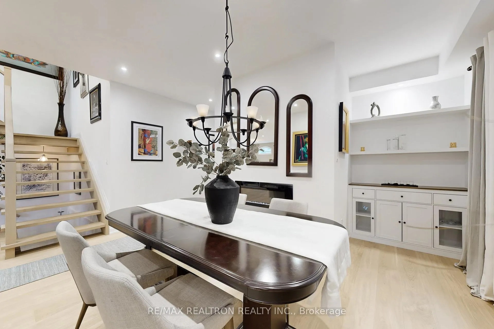 Photo 19 of 7 Honeyview Street, Vaughan, Patterson — HOMEH
