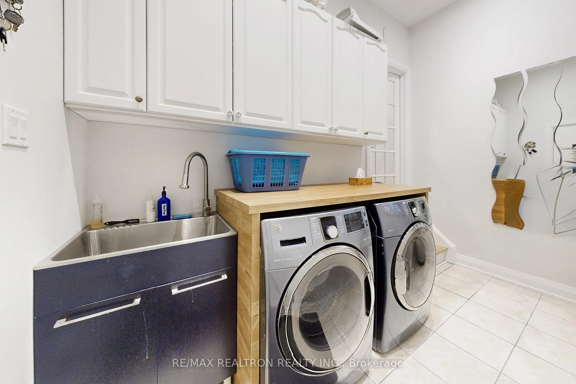 Photo 22 of 7 Honeyview Street, Vaughan, Patterson — HOMEH