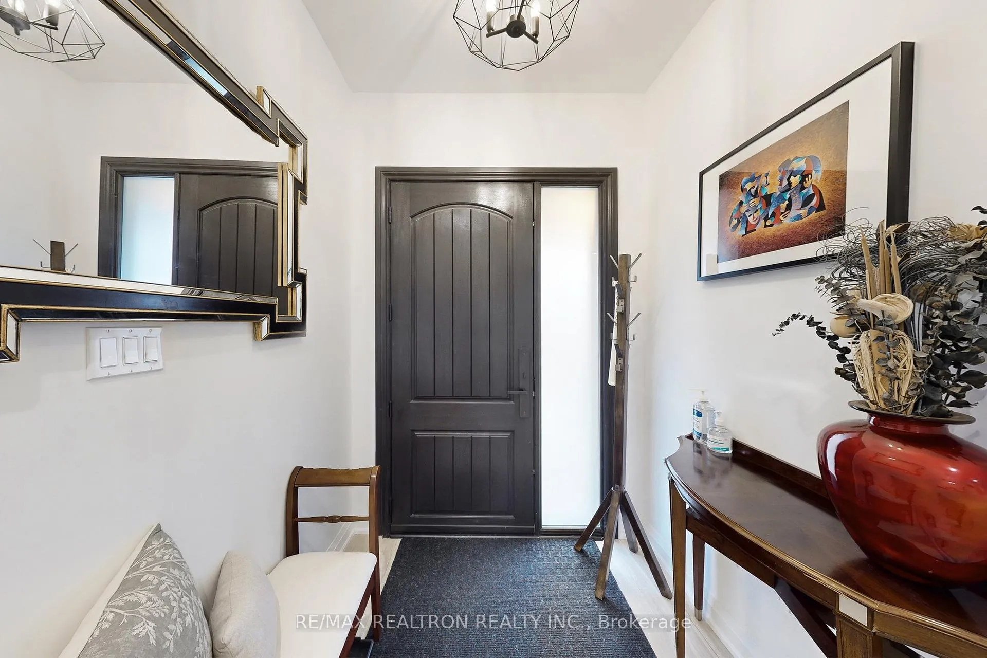 Photo 23 of 7 Honeyview Street, Vaughan, Patterson — HOMEH
