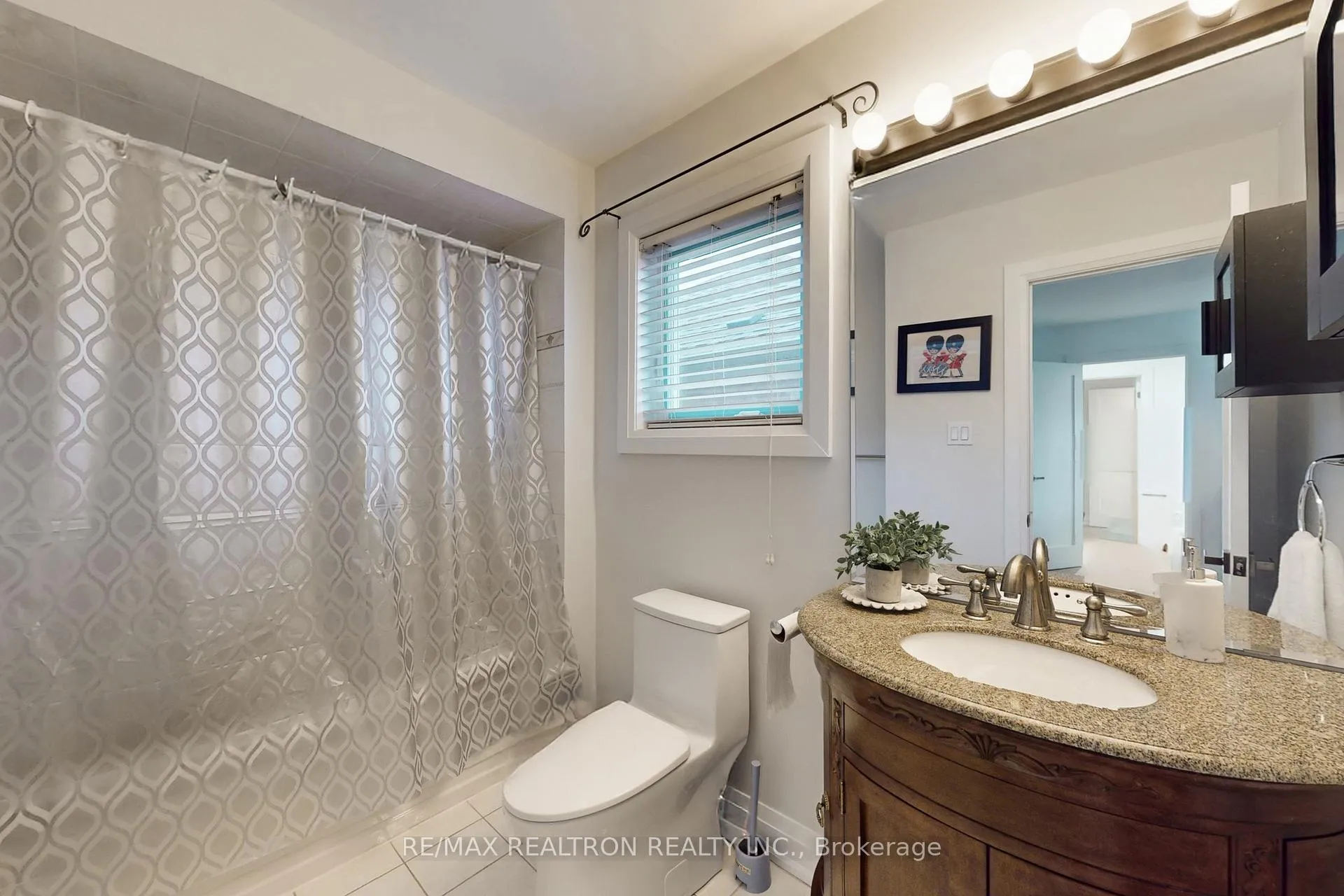 Photo 30 of 7 Honeyview Street, Vaughan, Patterson — HOMEH