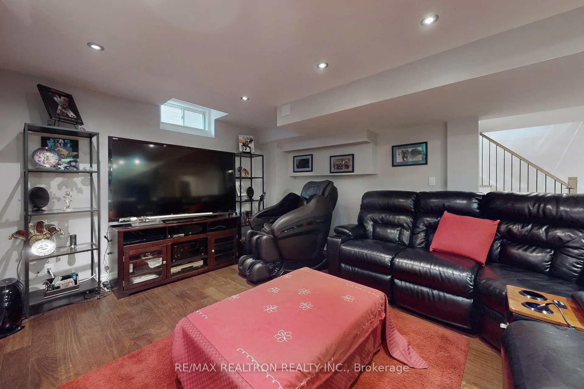 Photo 38 of 7 Honeyview Street, Vaughan, Patterson — HOMEH