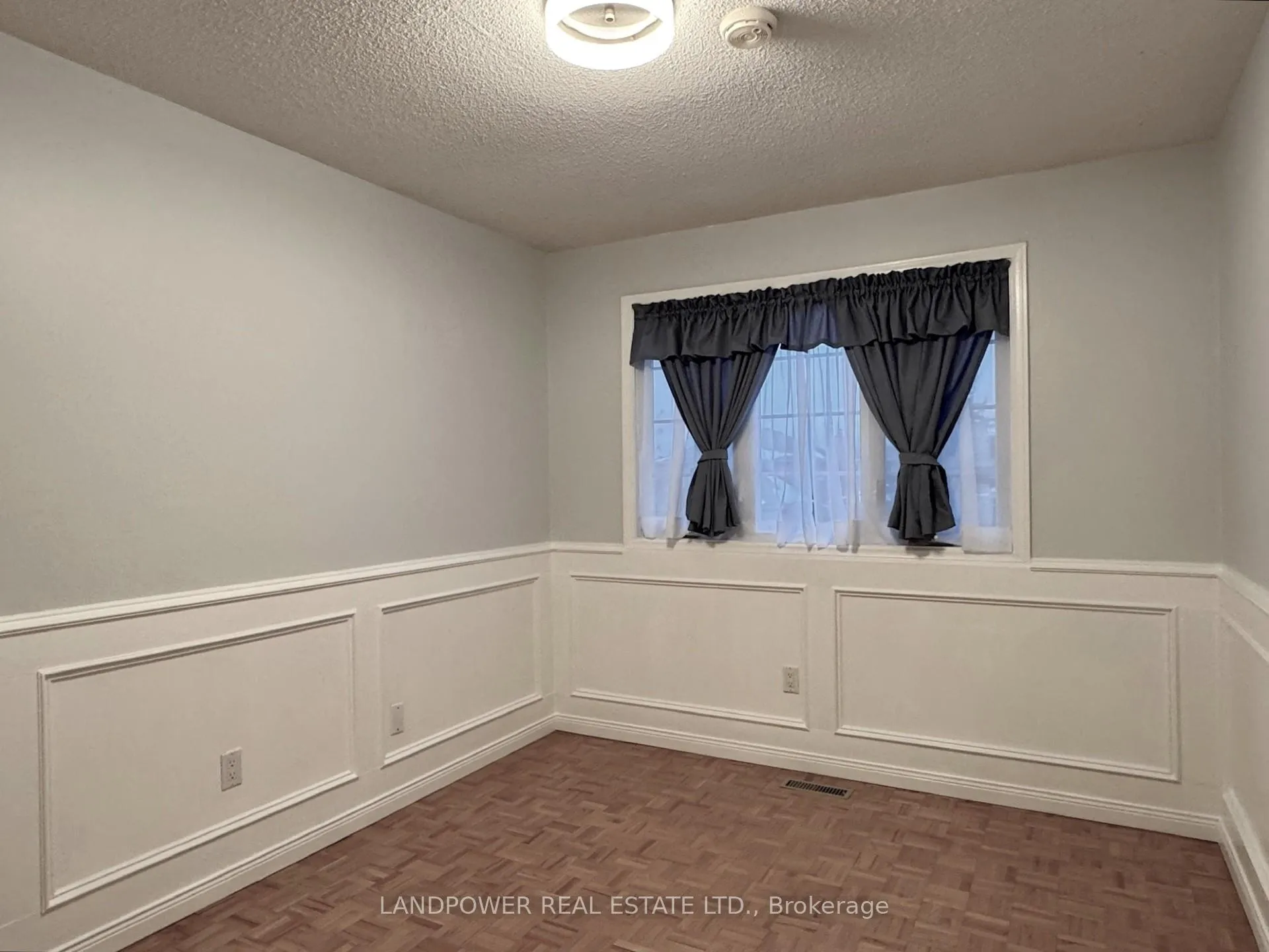 Photo 17 of 167 Silver Arrow Crescent, Vaughan, Maple — HOMEH