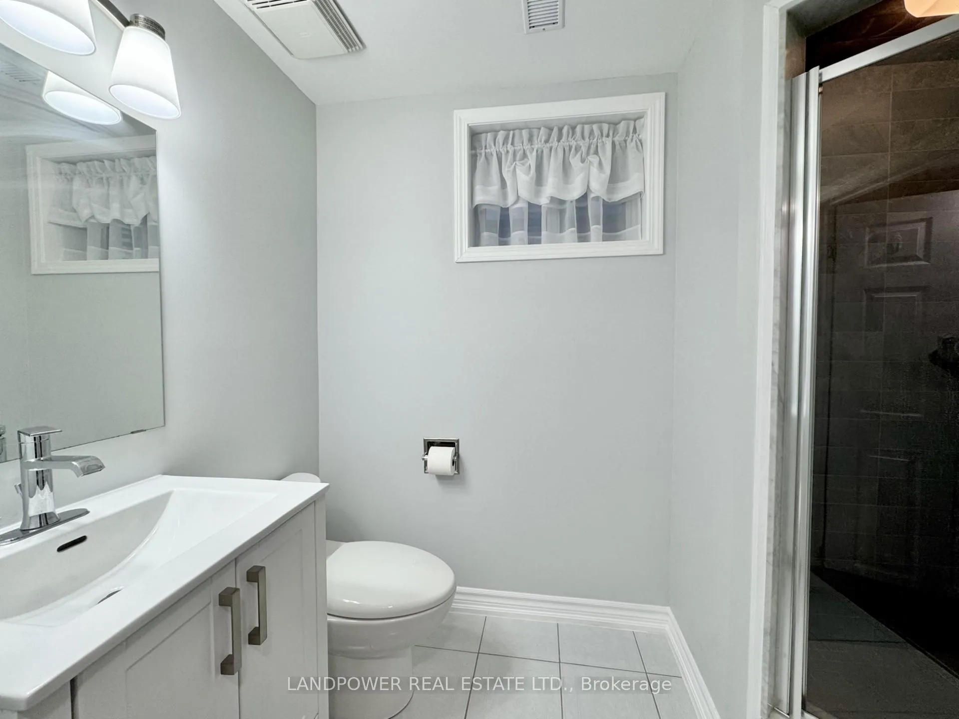 Photo 23 of 167 Silver Arrow Crescent, Vaughan, Maple — HOMEH