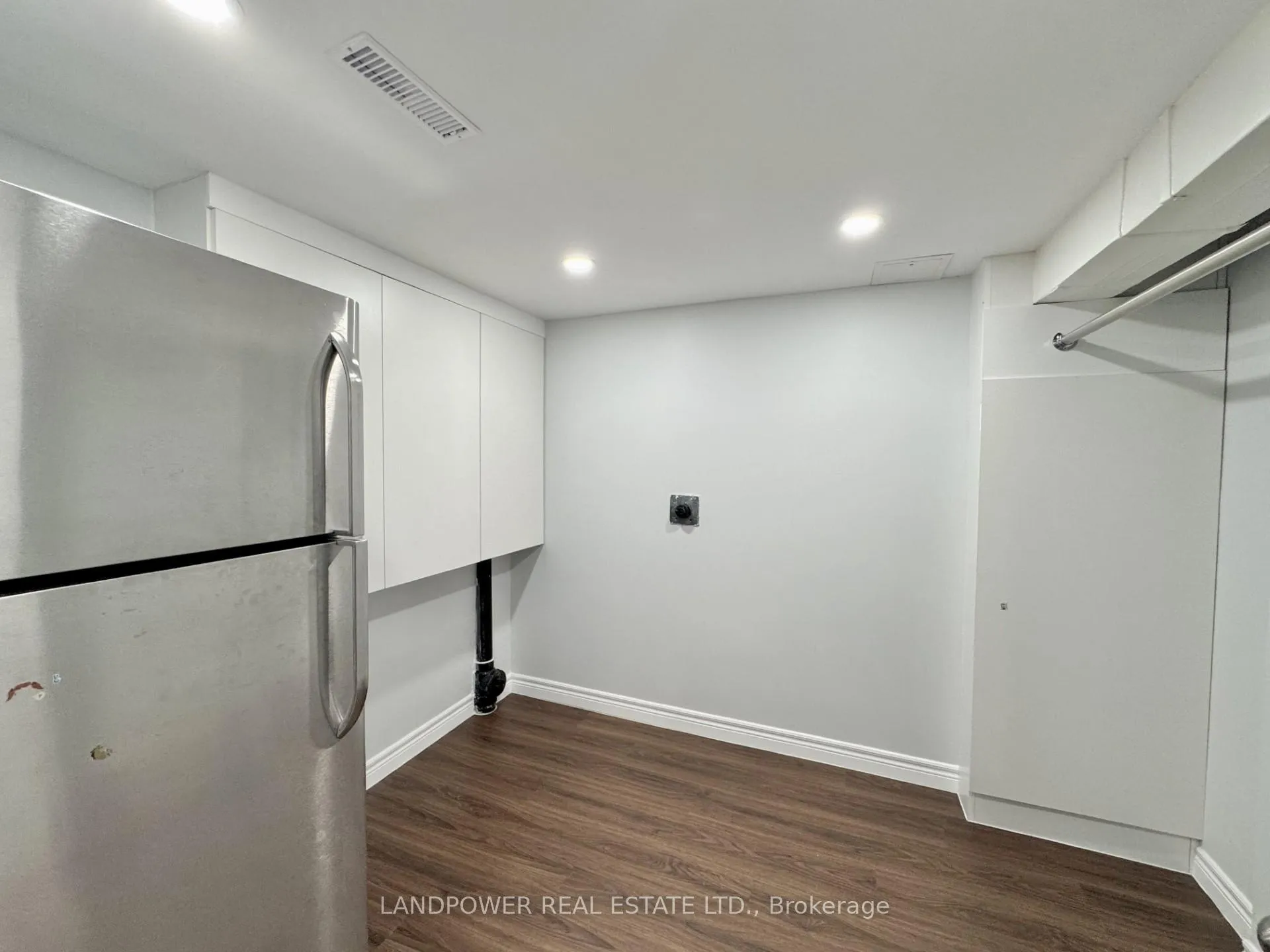 Photo 24 of 167 Silver Arrow Crescent, Vaughan, Maple — HOMEH
