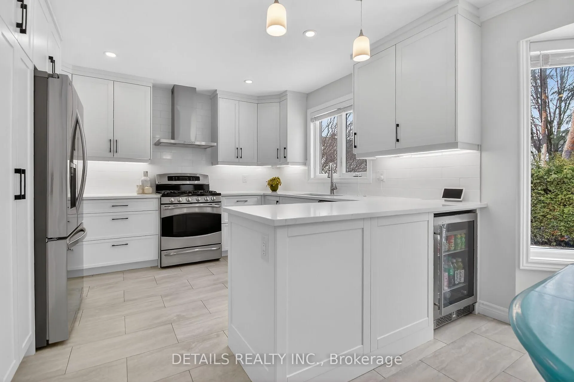 Photo 10 of 69 Willow Glen Drive, Ottawa, Kanata - Bridlewood — HOMEH