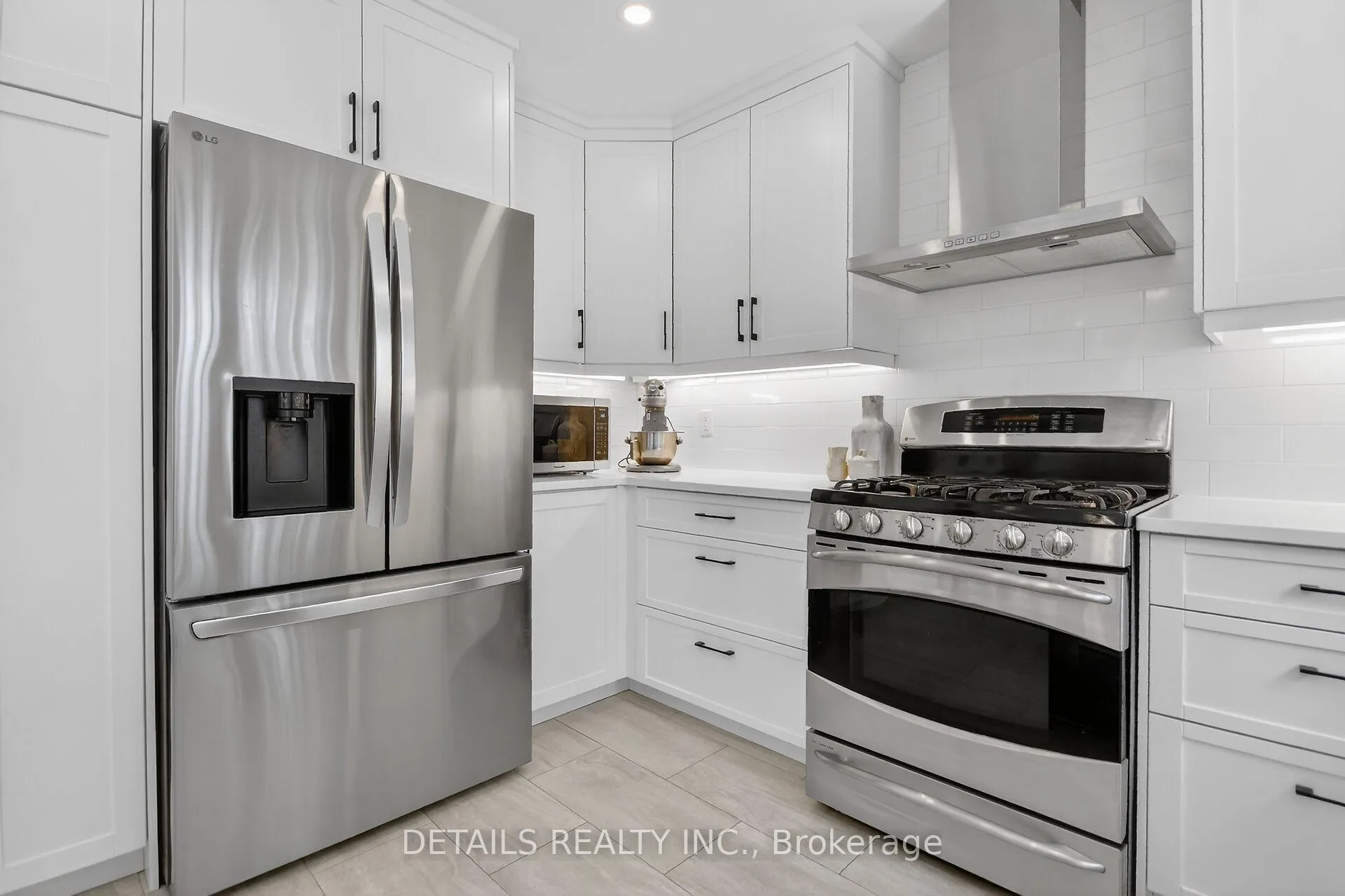 Photo 13 of 69 Willow Glen Drive, Ottawa, Kanata - Bridlewood — HOMEH