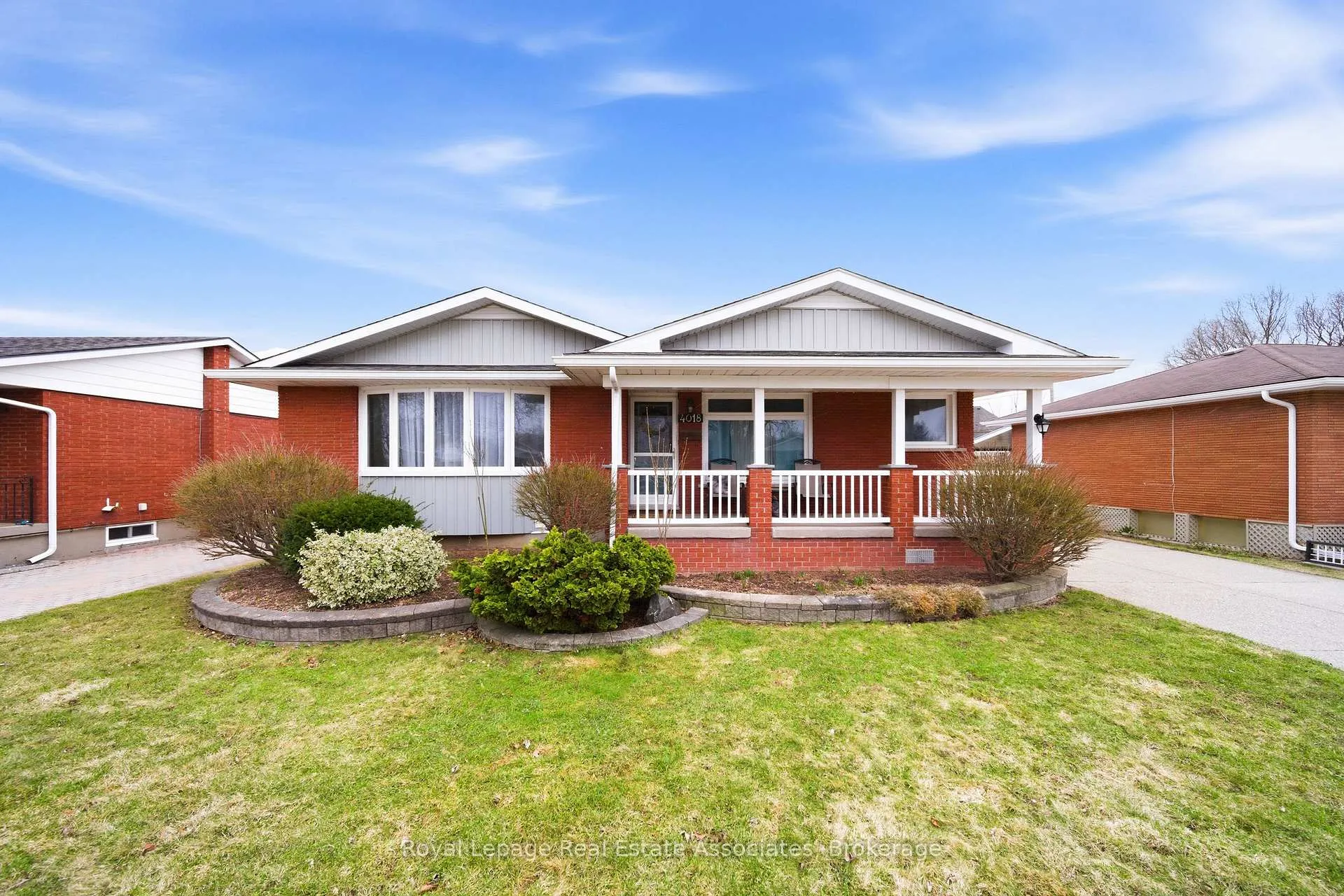 Photo 1 of 4018 Montcalm Crescent, Niagara Falls, Chippawa — HOMEH
