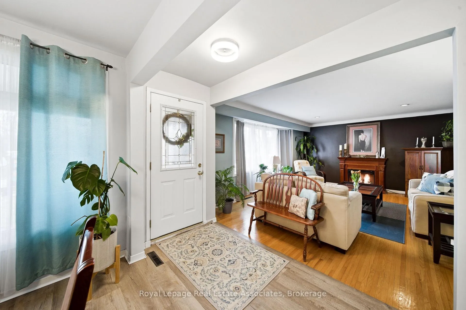 Photo 6 of 4018 Montcalm Crescent, Niagara Falls, Chippawa — HOMEH