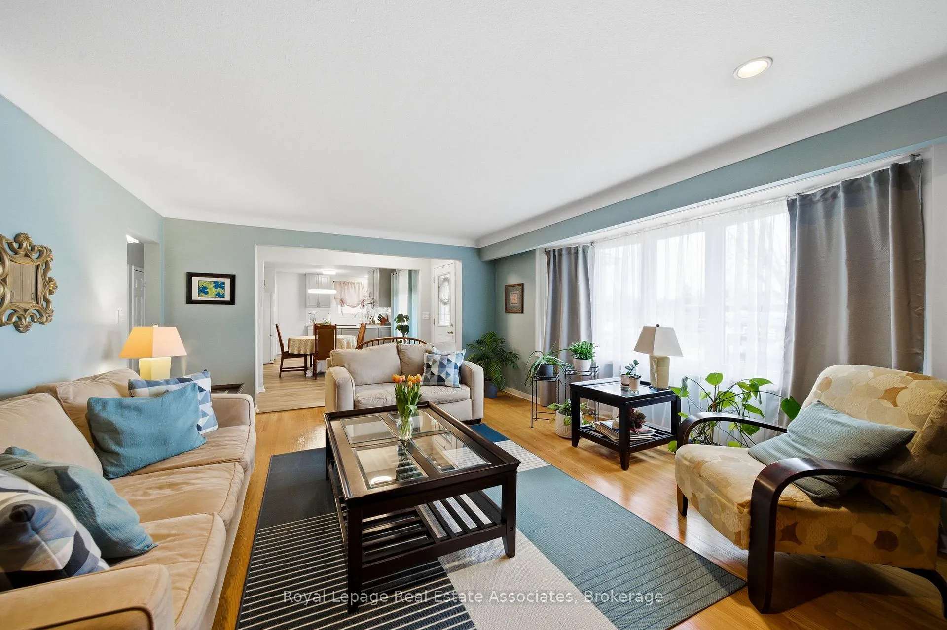 Photo 9 of 4018 Montcalm Crescent, Niagara Falls, Chippawa — HOMEH