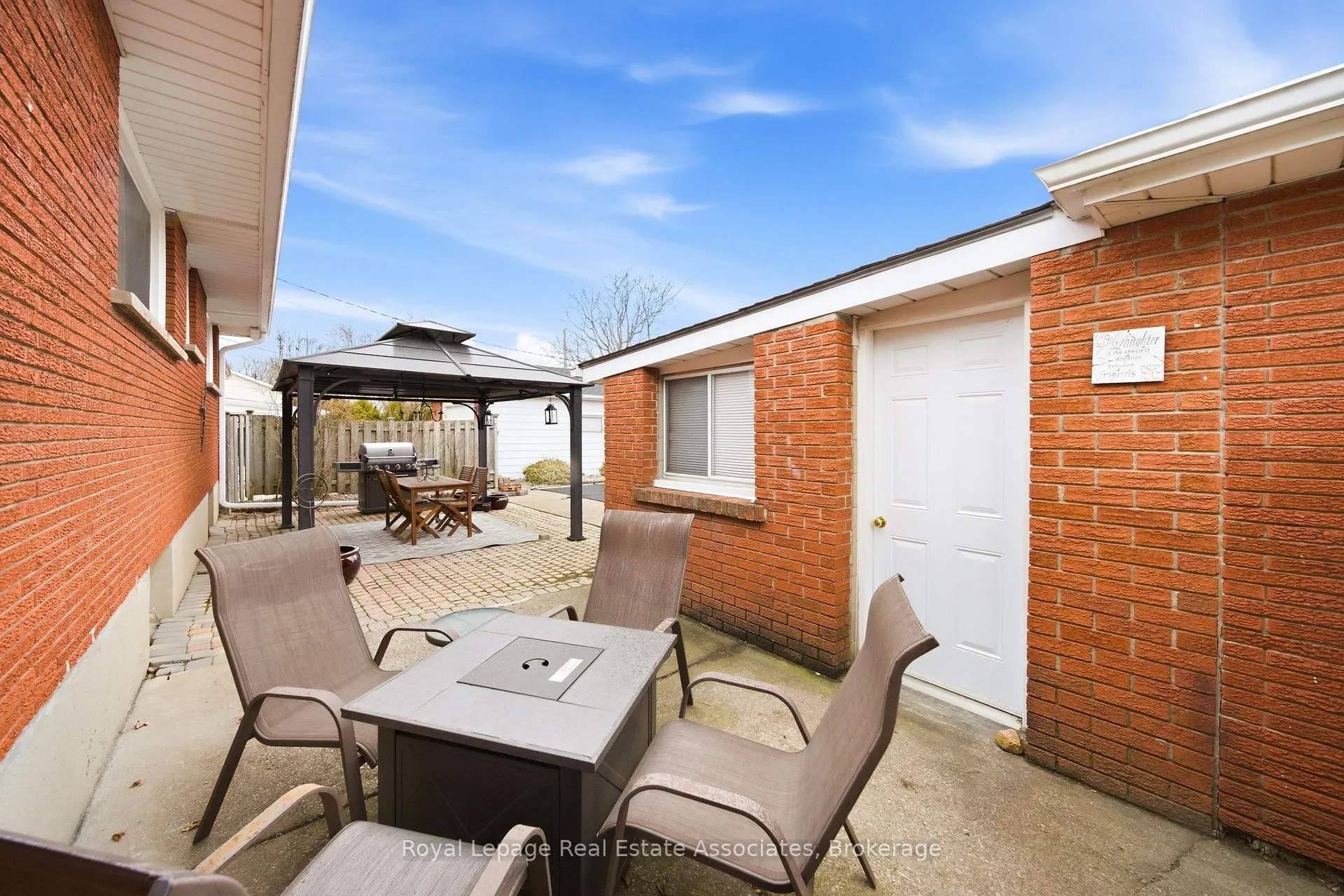 Photo 25 of 4018 Montcalm Crescent, Niagara Falls, Chippawa — HOMEH