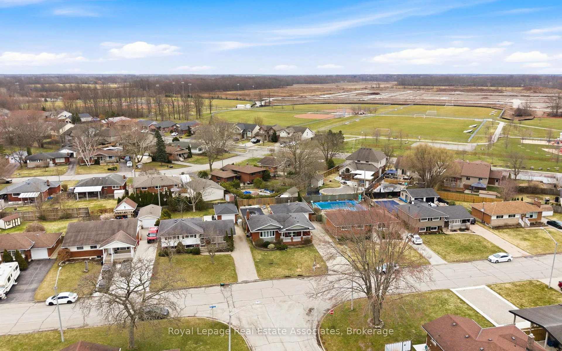 Photo 32 of 4018 Montcalm Crescent, Niagara Falls, Chippawa — HOMEH