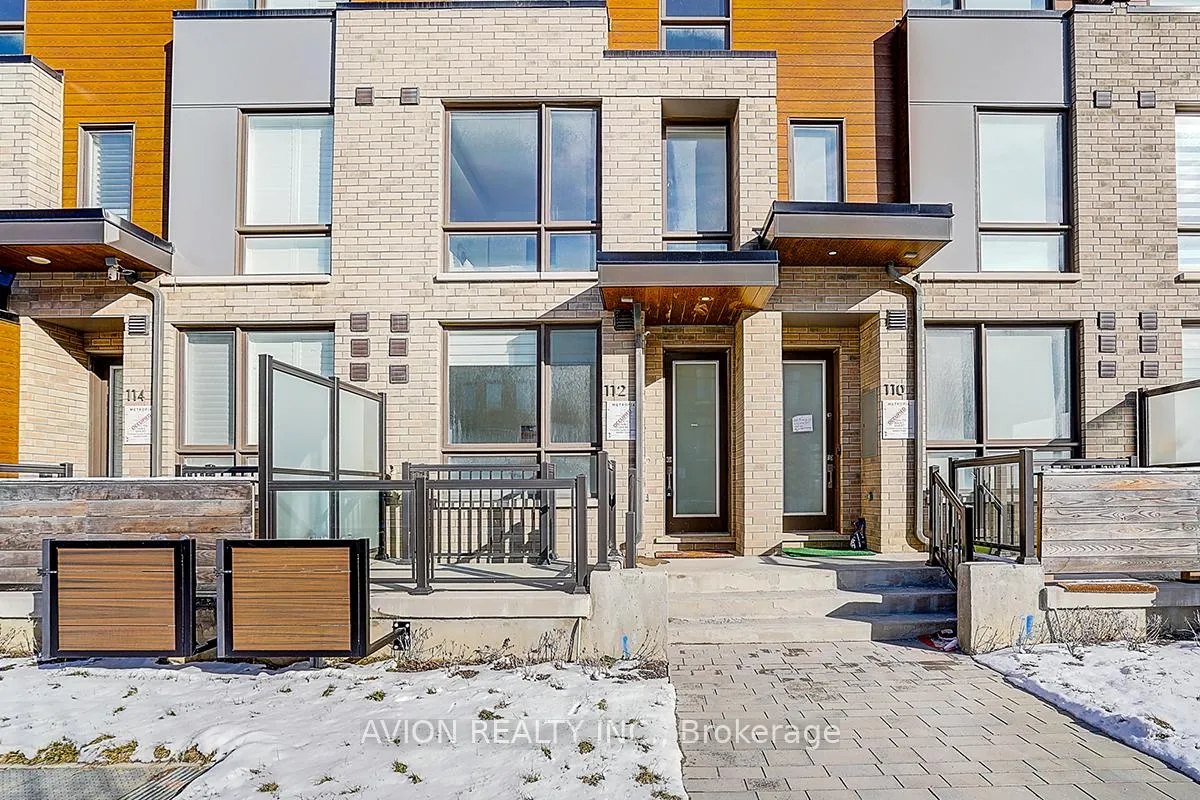 Photo 1 of 112 Green Gardens Boulevard, Toronto, Englemount-Lawrence — HOMEH
