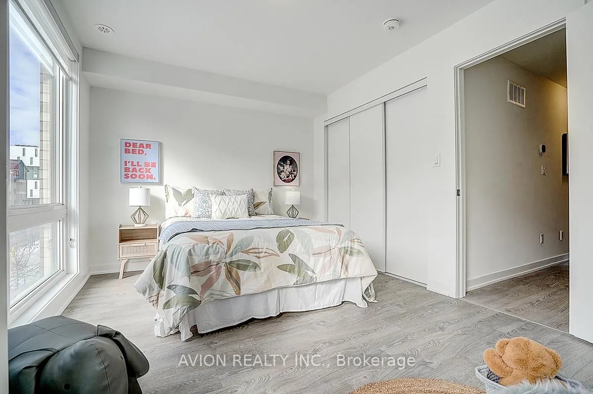 Photo 29 of 112 Green Gardens Boulevard, Toronto, Englemount-Lawrence — HOMEH