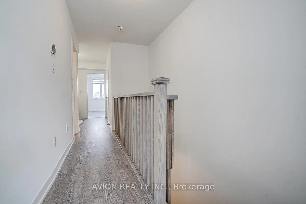 Photo 34 of 112 Green Gardens Boulevard, Toronto, Englemount-Lawrence — HOMEH
