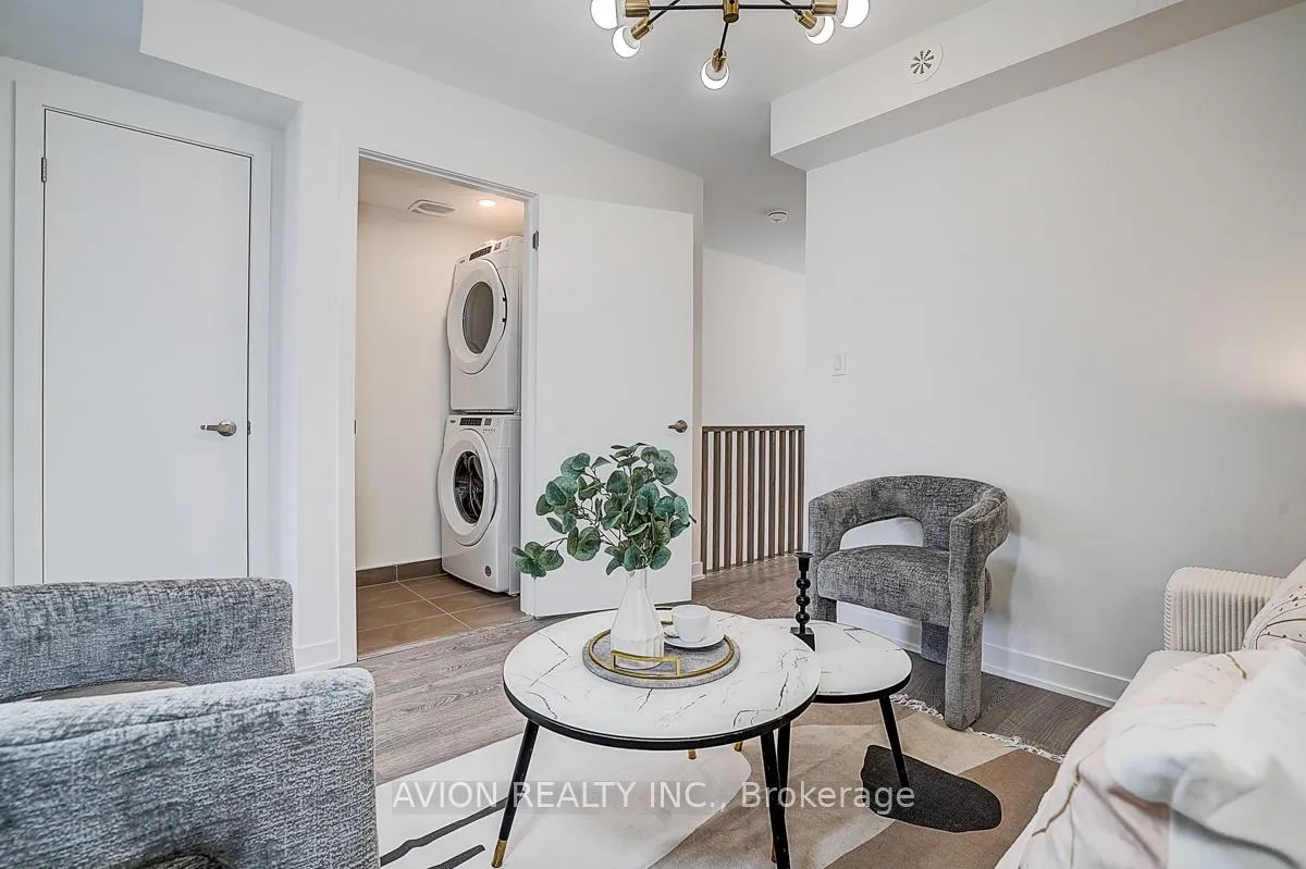 Photo 39 of 112 Green Gardens Boulevard, Toronto, Englemount-Lawrence — HOMEH