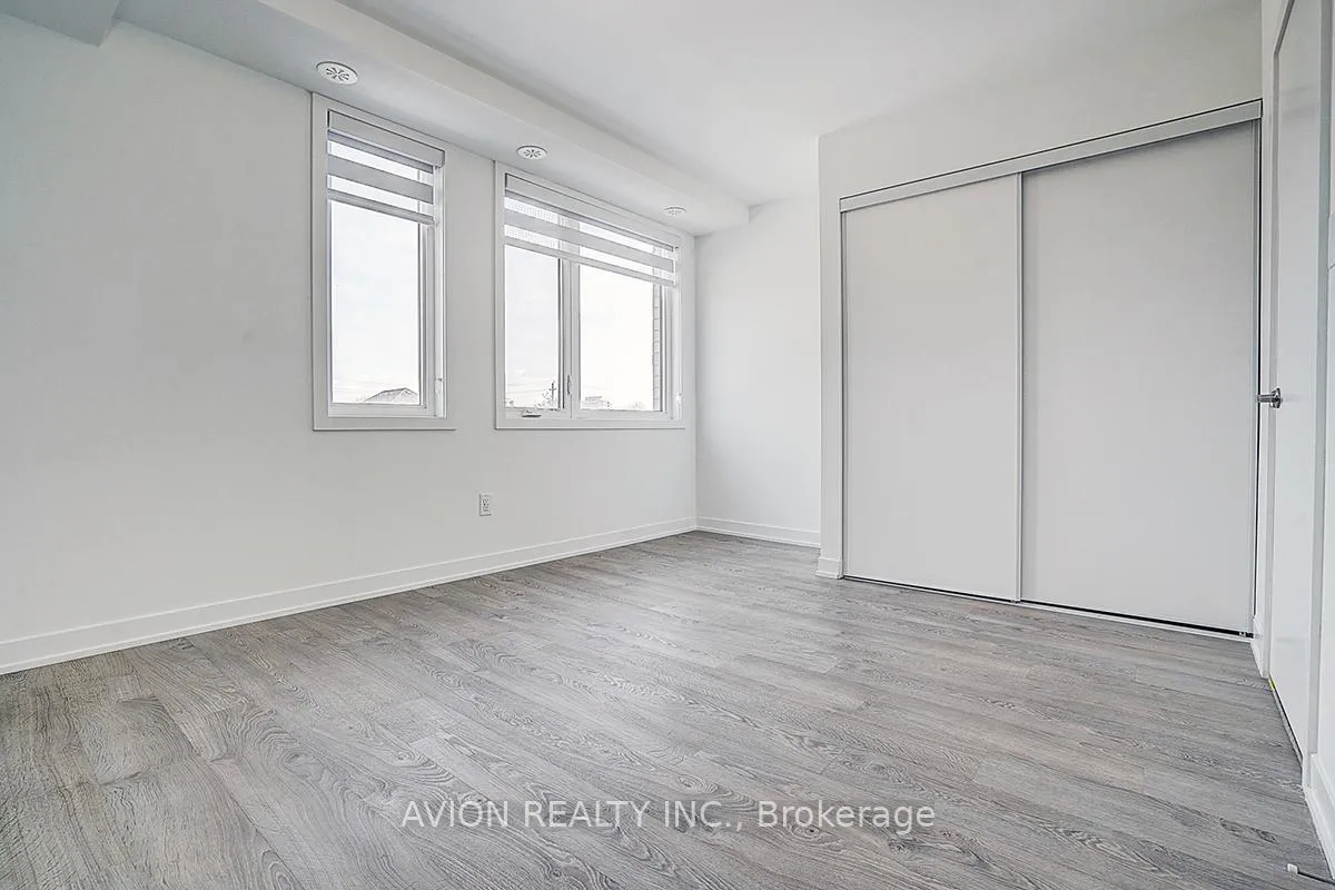 Photo 41 of 112 Green Gardens Boulevard, Toronto, Englemount-Lawrence — HOMEH
