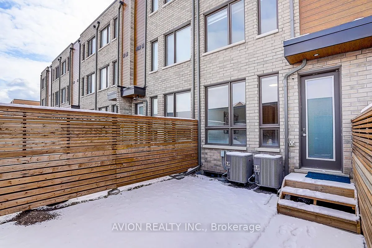 Photo 42 of 112 Green Gardens Boulevard, Toronto, Englemount-Lawrence — HOMEH