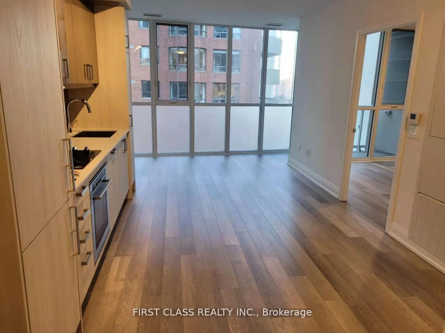 Photo 3 of Unit 911, 77 Mutual Street, Toronto, Church-Yonge Corridor — HOMEH