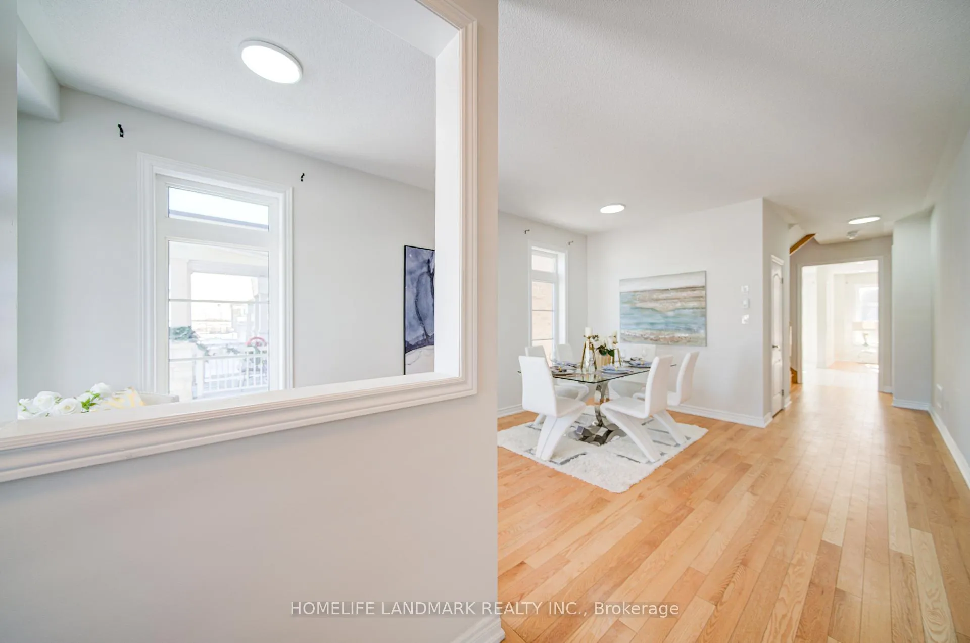 Photo 8 of 127 Decast Crescent, Markham, Box Grove — HOMEH