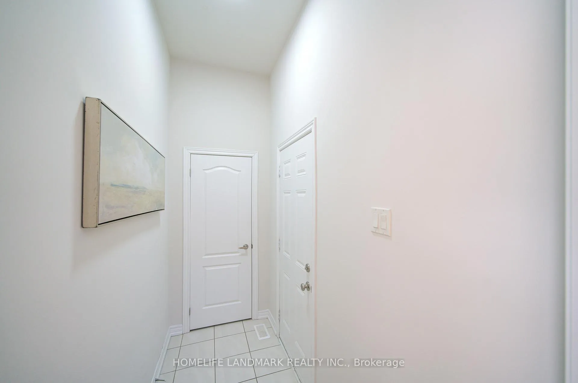 Photo 10 of 127 Decast Crescent, Markham, Box Grove — HOMEH