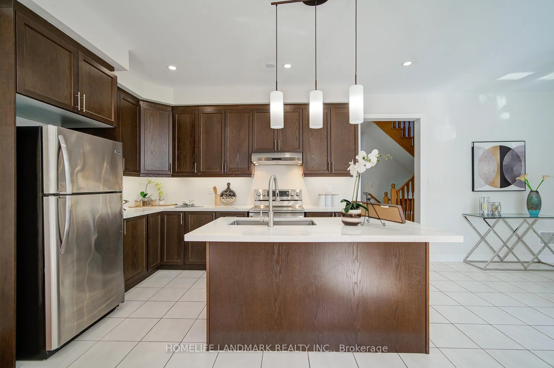 Photo 17 of 127 Decast Crescent, Markham, Box Grove — HOMEH